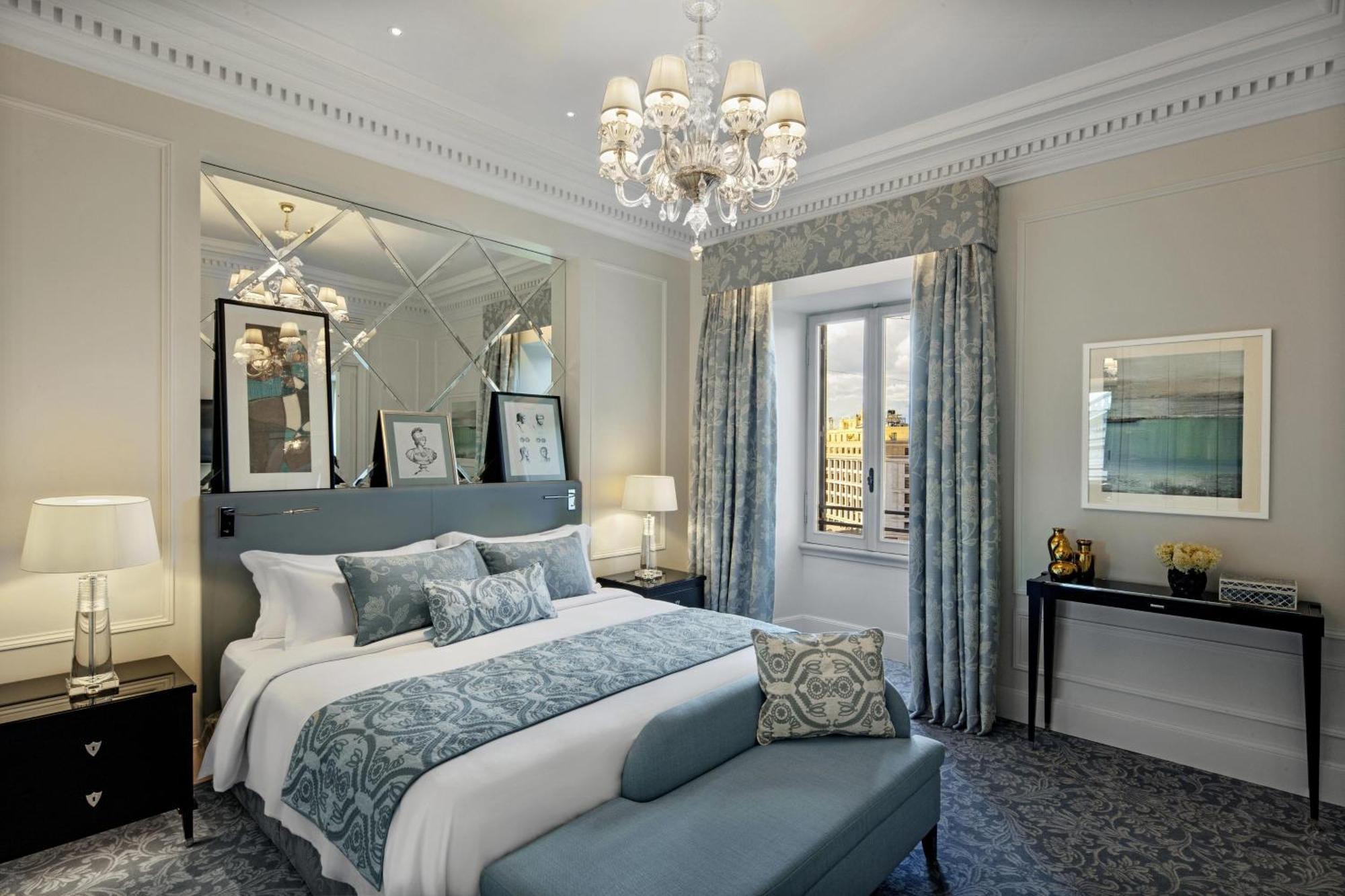 Superior Double Guest Room 1 King