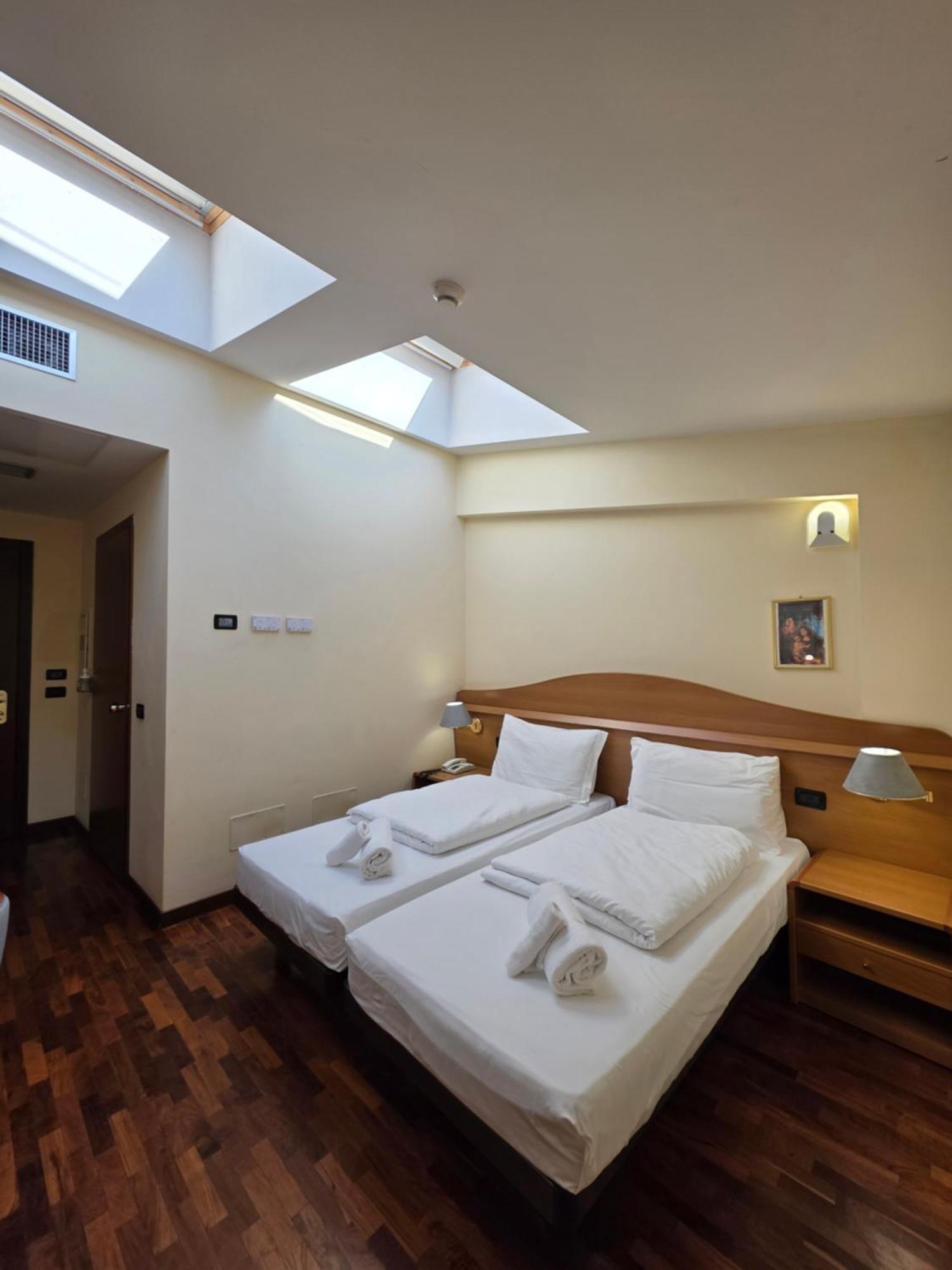 Attic Twin Room