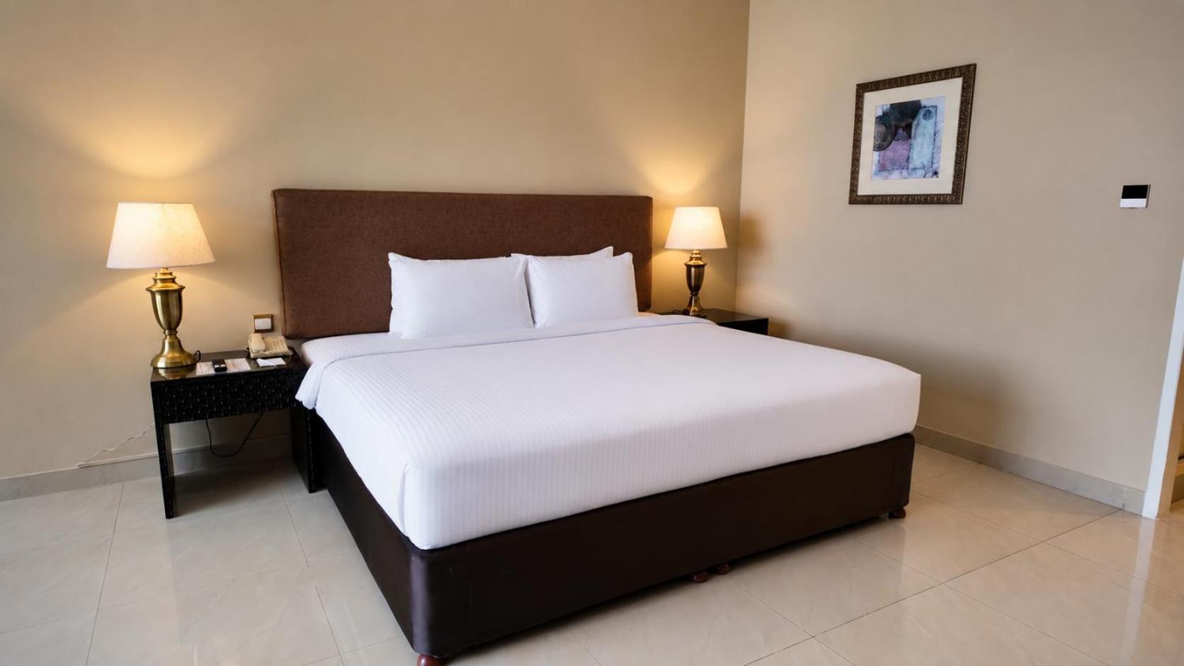 Deluxe King Room