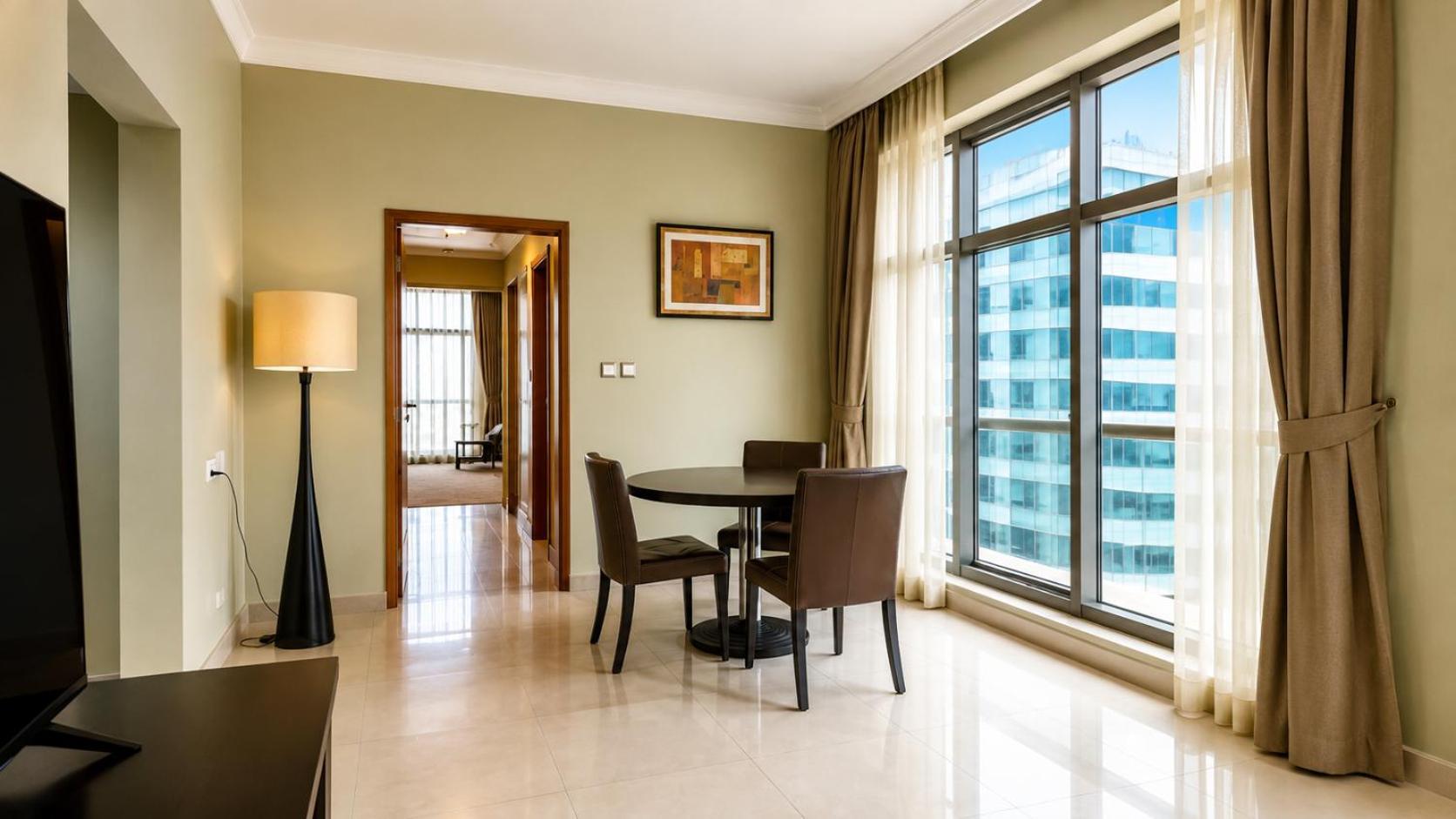 Deluxe King Suite