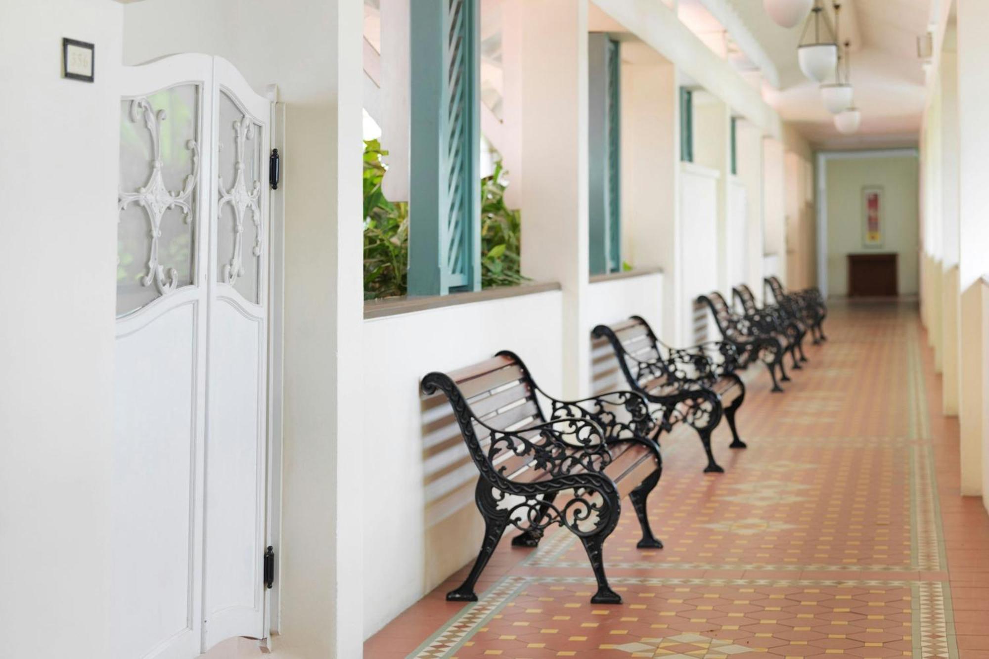 One-Bedroom Heritage King Suite Club Access