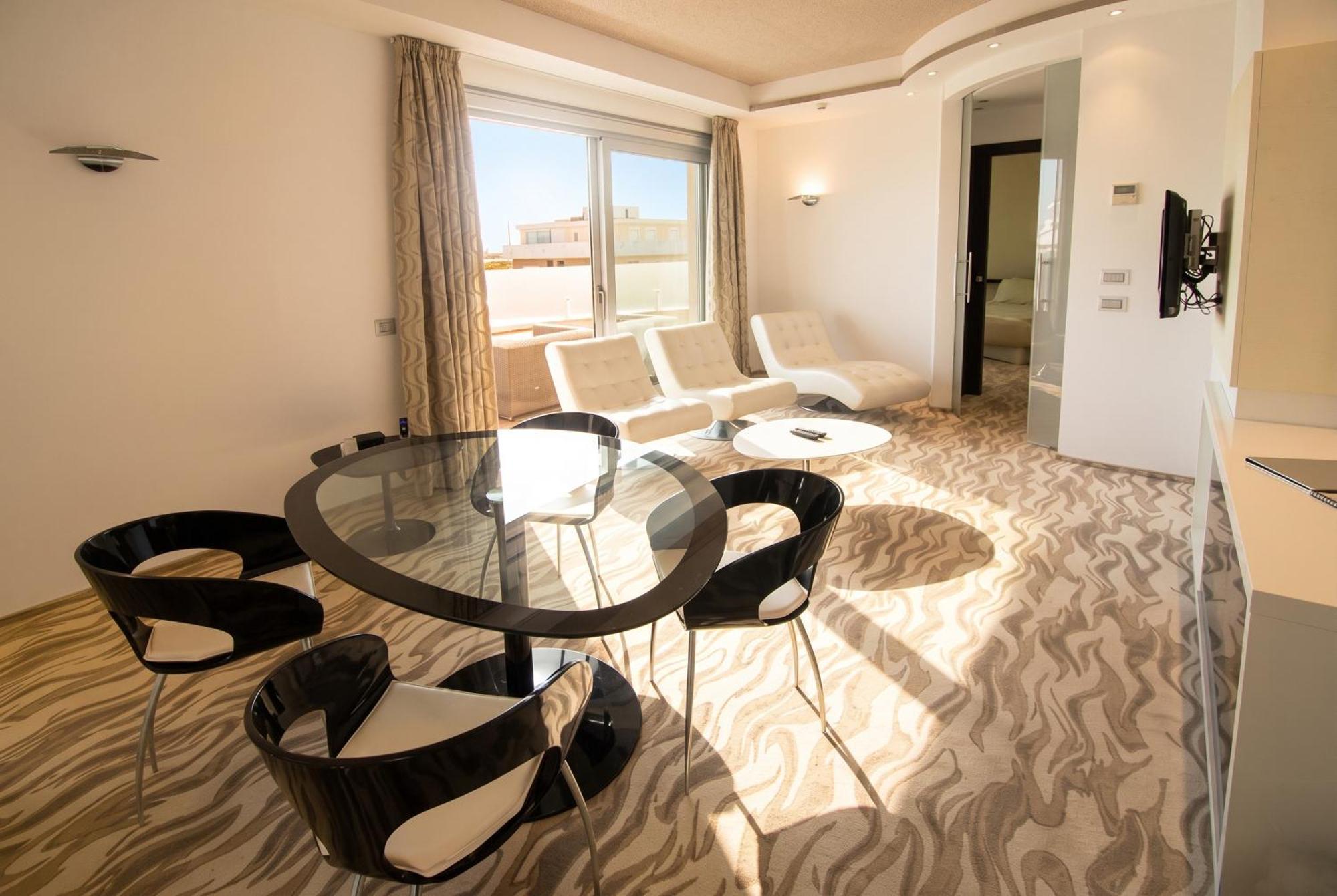 Luxury Suite Top Floor