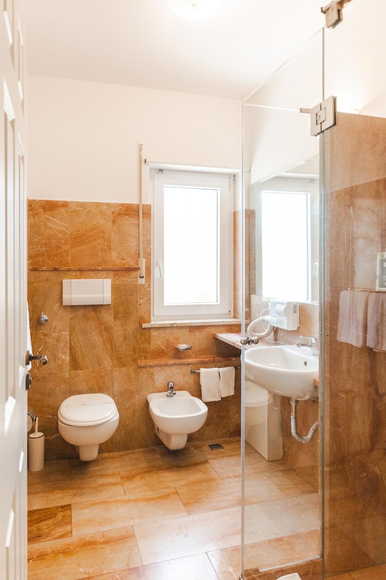 Comfort Quadruple Room