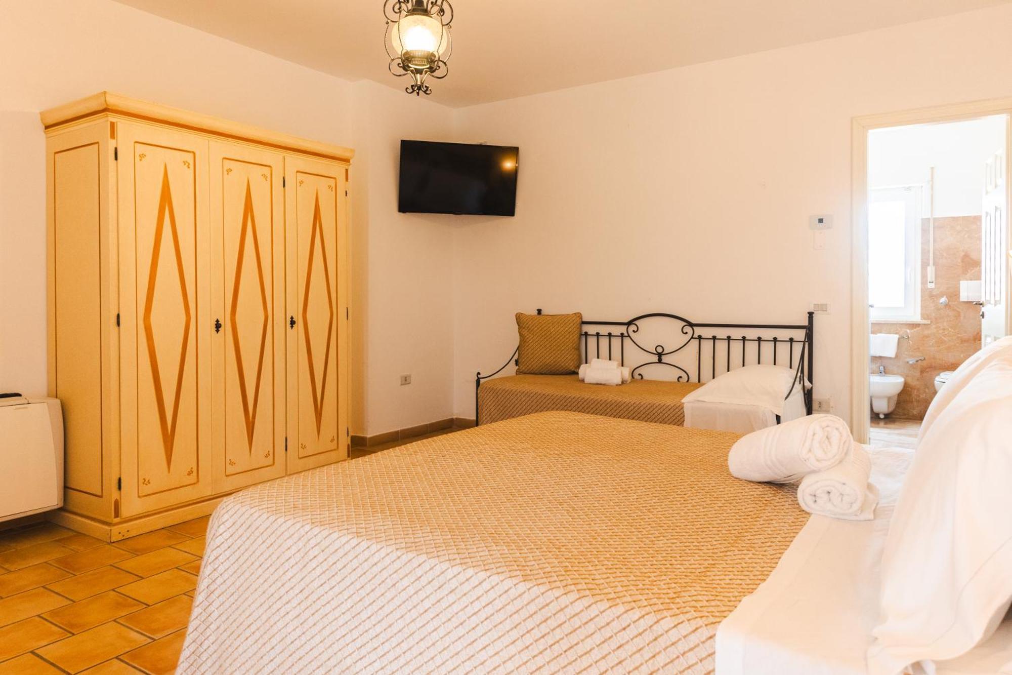Comfort Quadruple Room