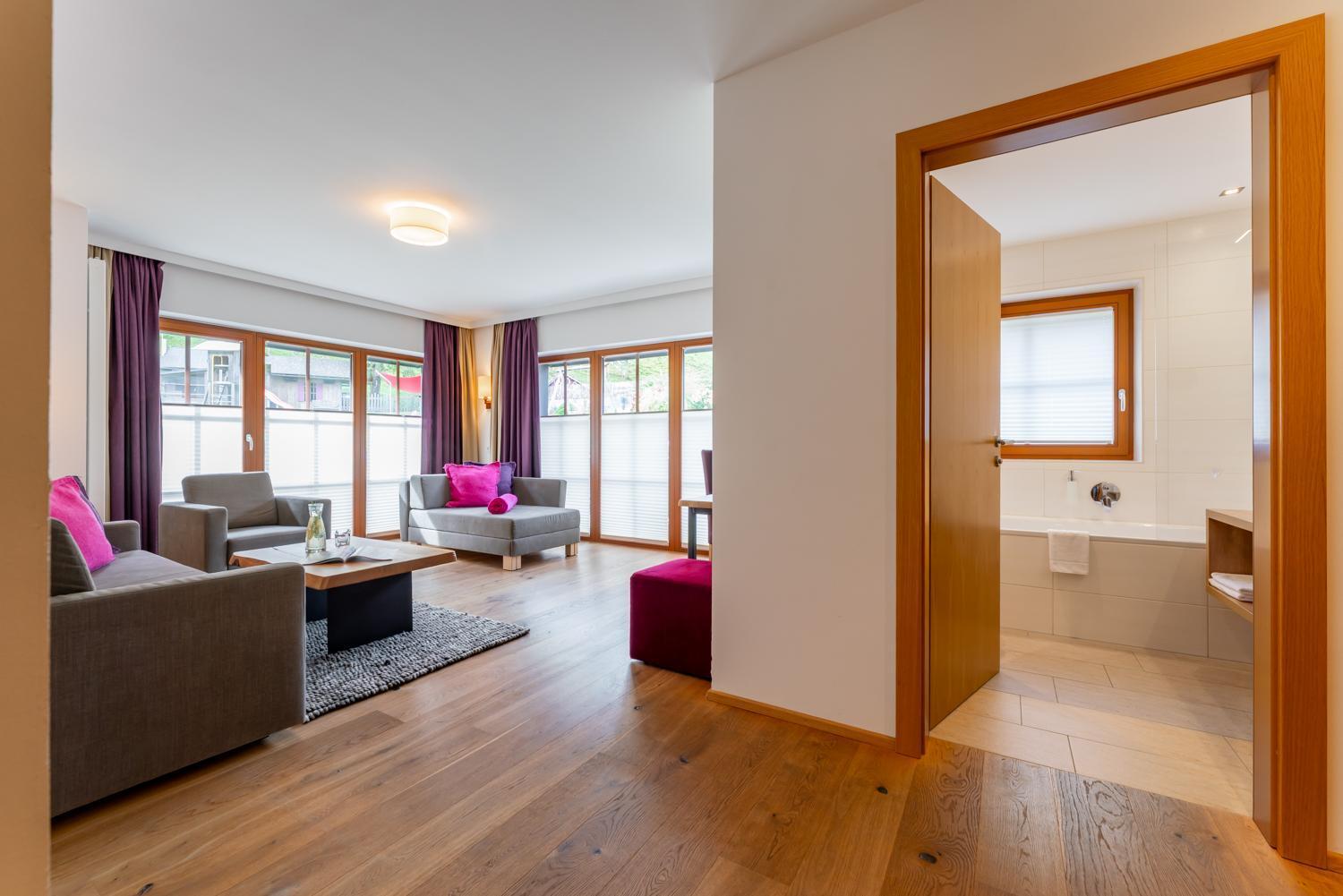Comfort One-Bedroom Suite Terrace