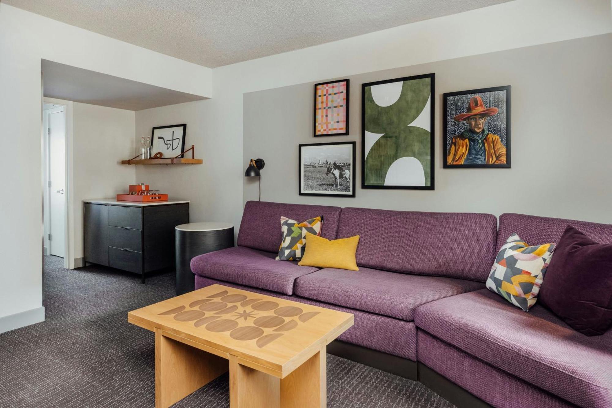 One-Bedroom Suite Two Queen Beds Sofa Bed Premium