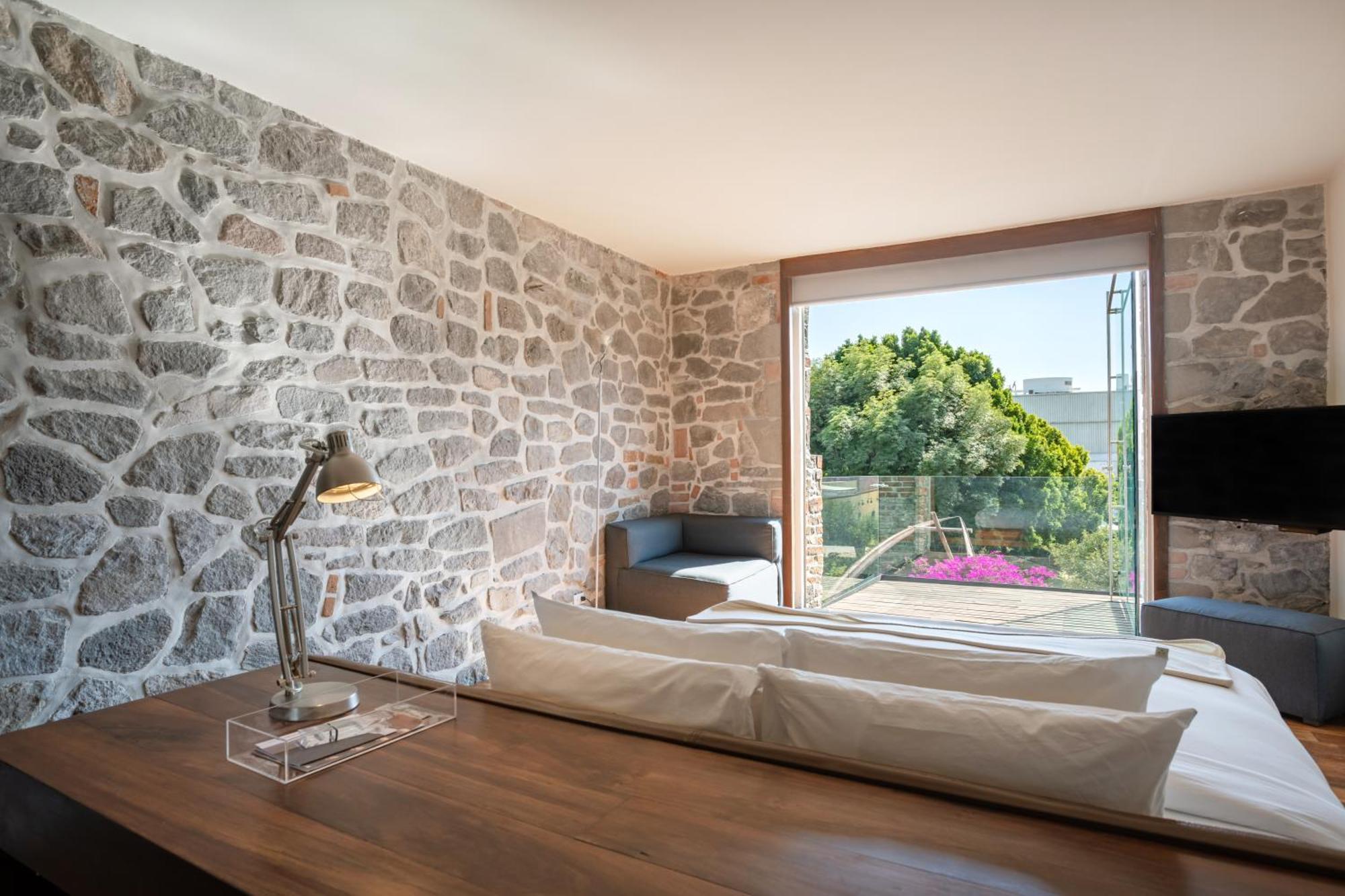 Balcony Room