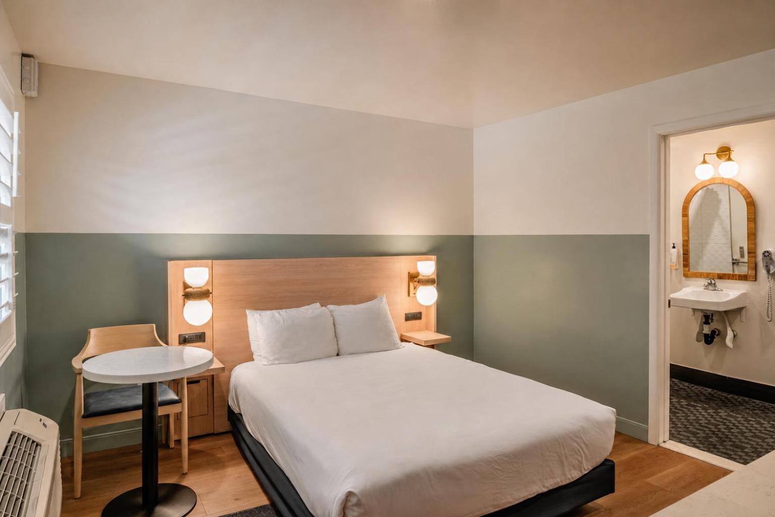 Queen Room Disability Access