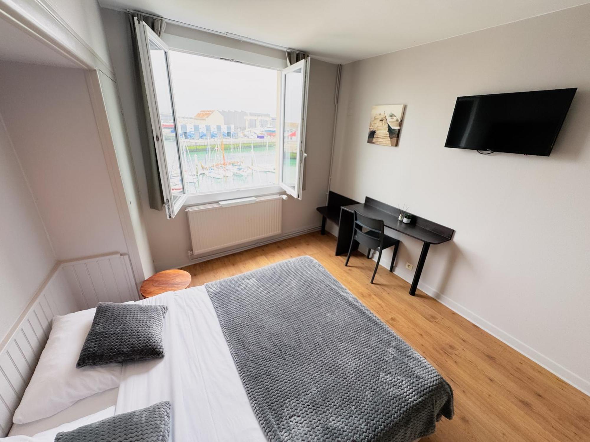 Double Room Port View