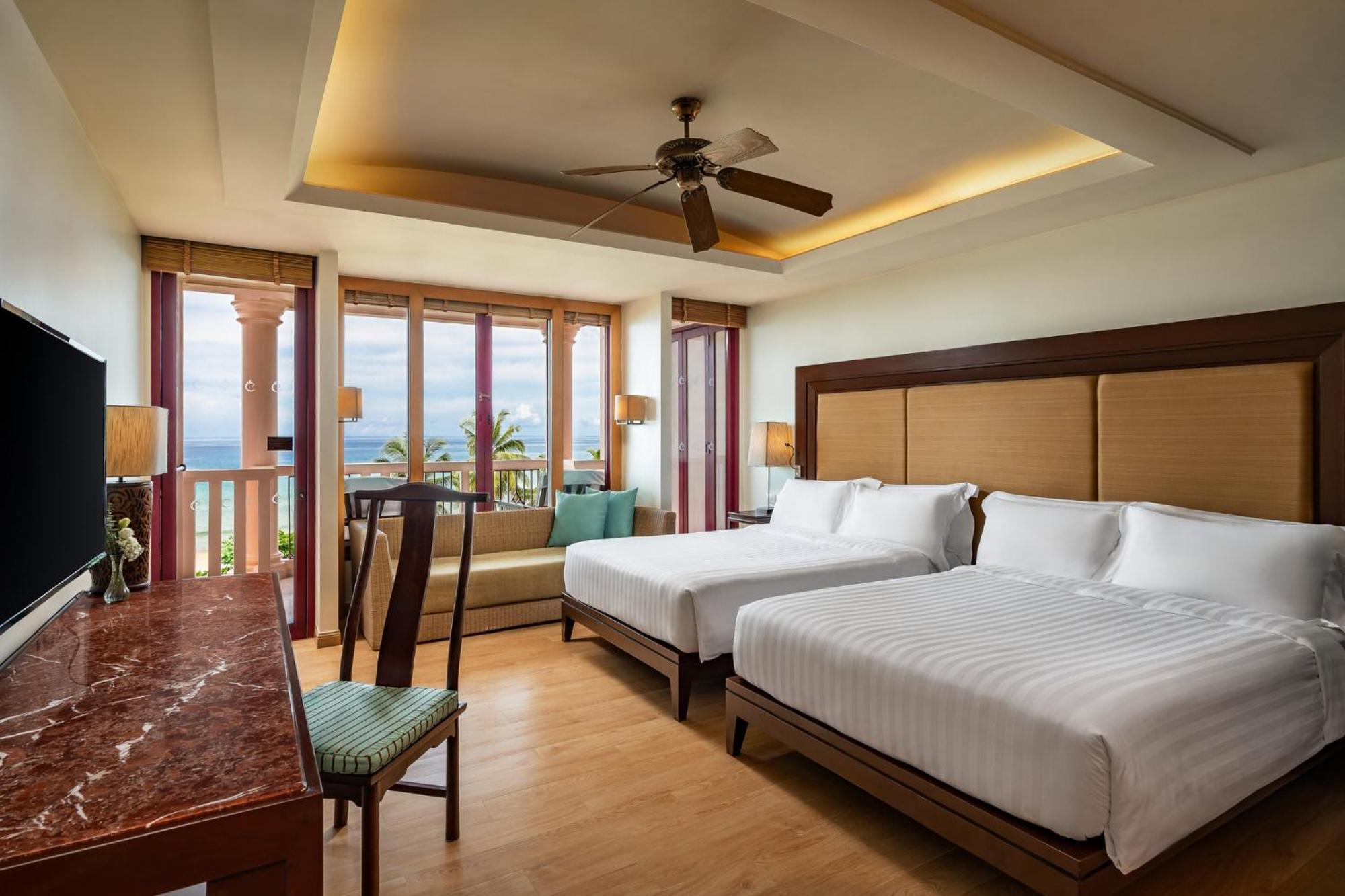 Deluxe Sea View Double Double