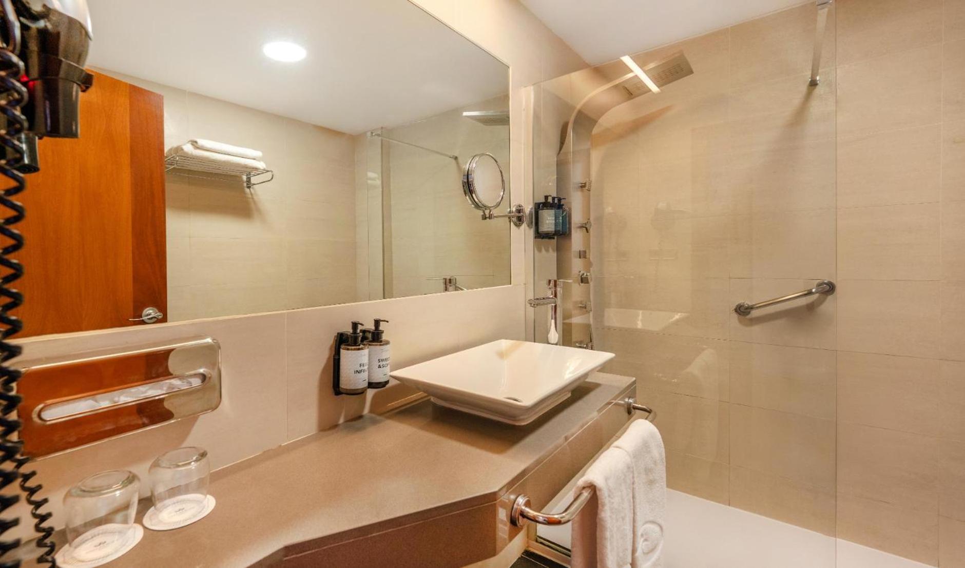 Deluxe Double Room Beach View
