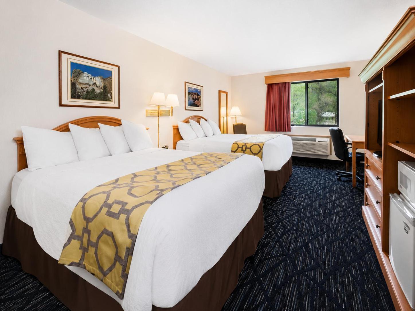 Queen Room with Two Queen Beds - Non-Smoking