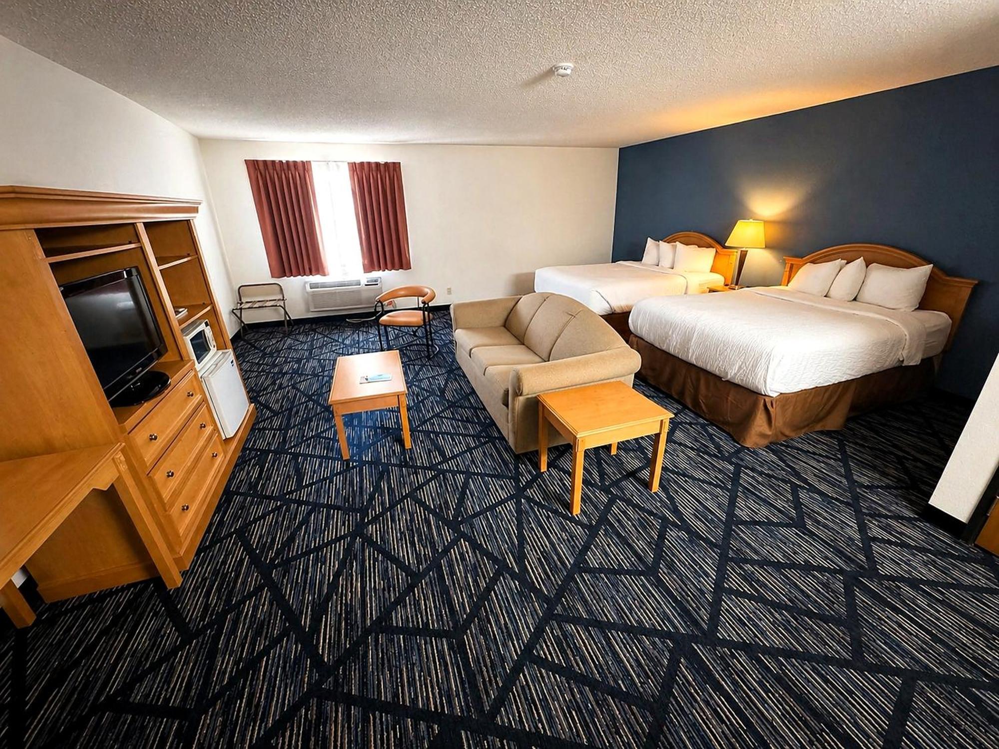 Studio Suite Two Queen Beds Non-Smoking