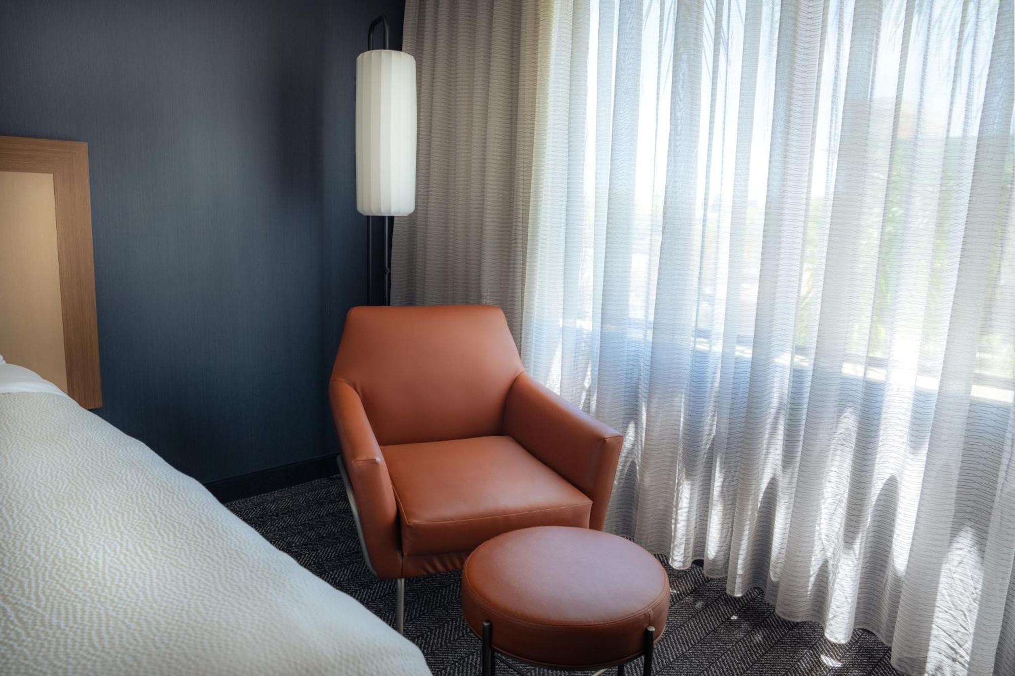 Queen Room Two Queen Beds Hearing Accessible