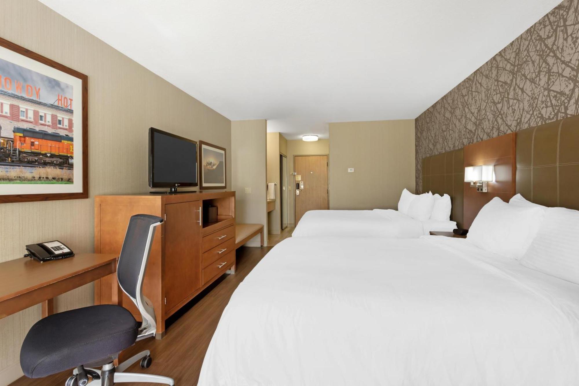 Queen Room Two Queen Beds