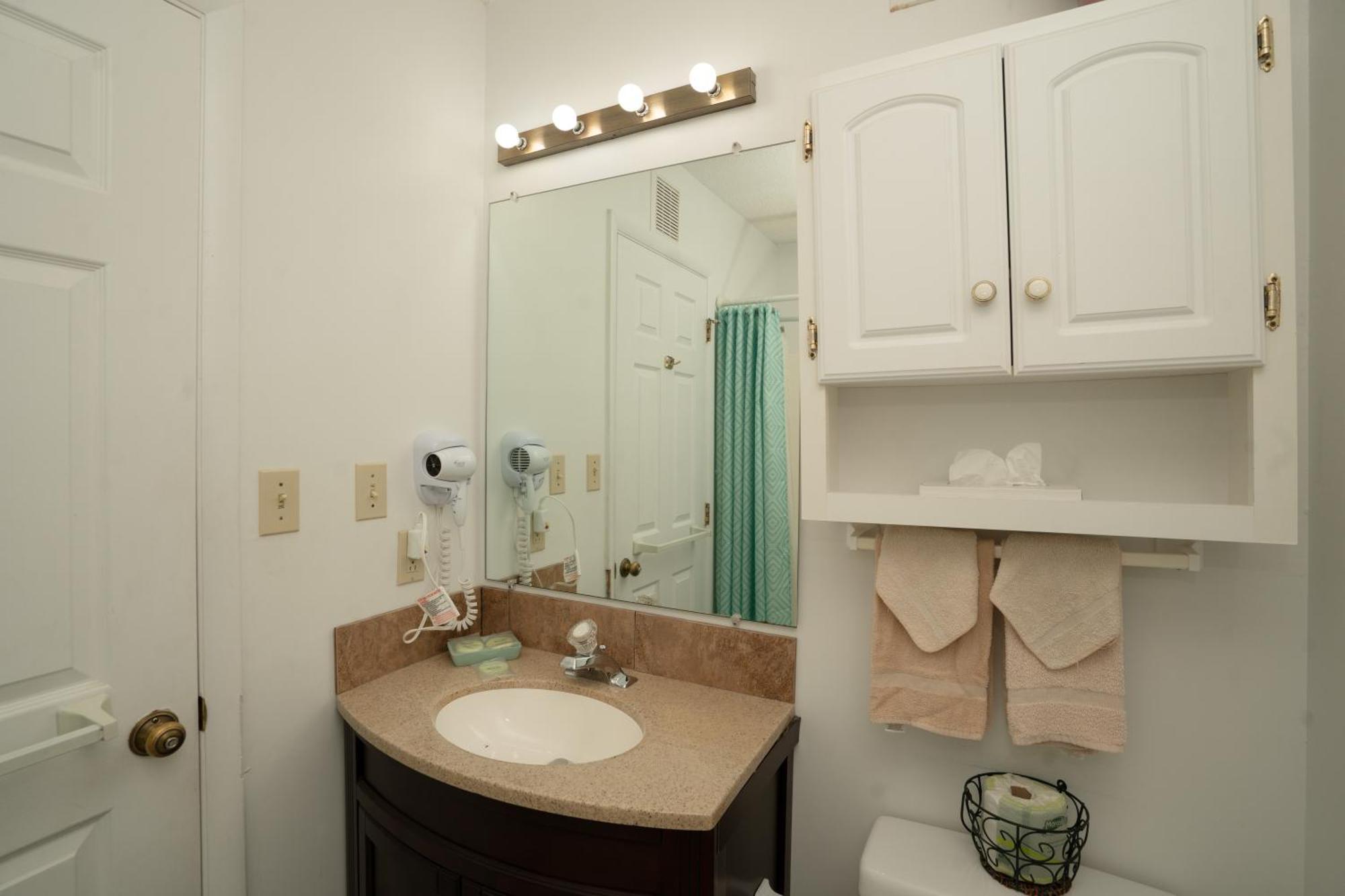 Laurel Inn 309