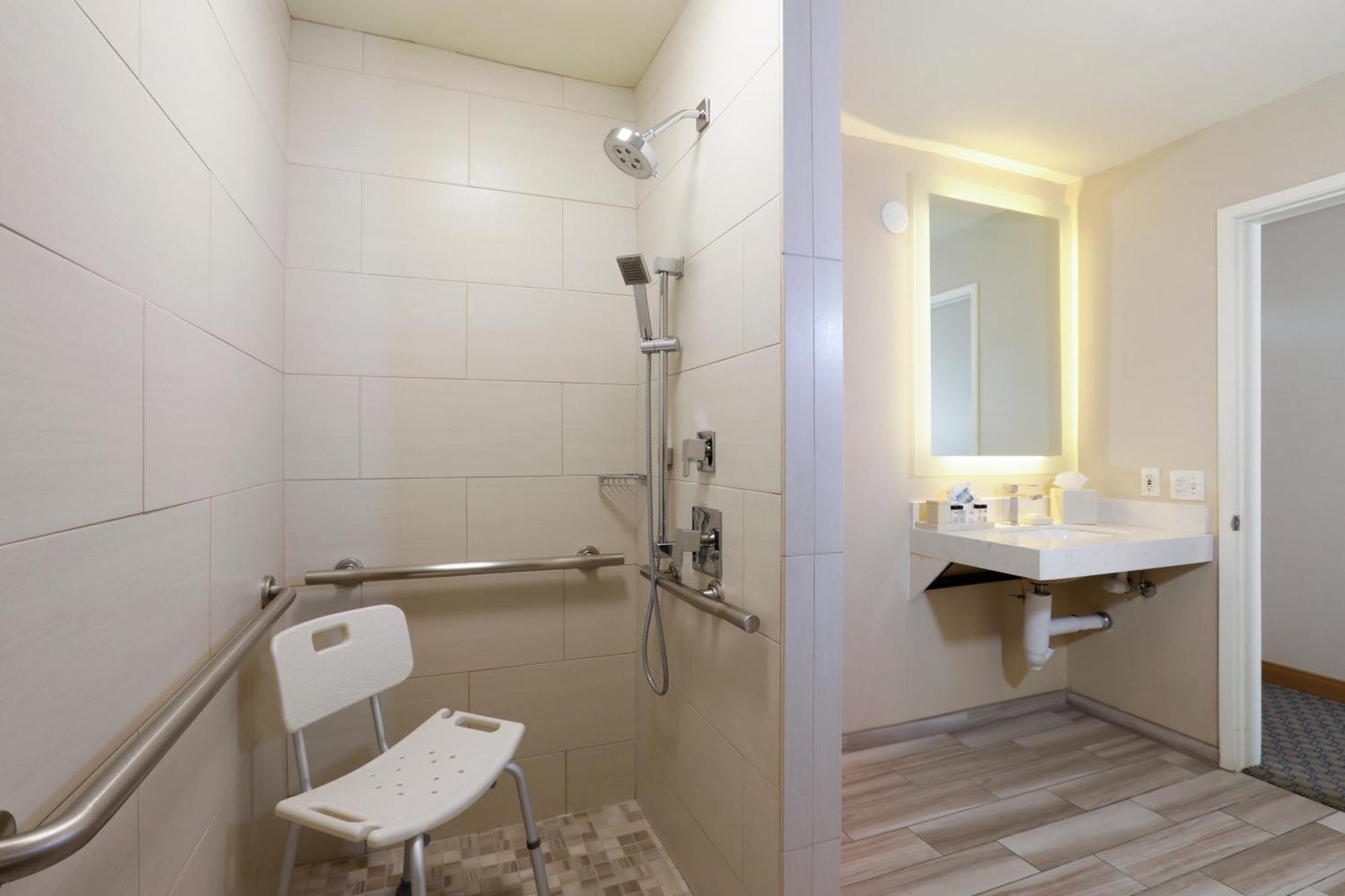 King Room Roll Shower Disability Access