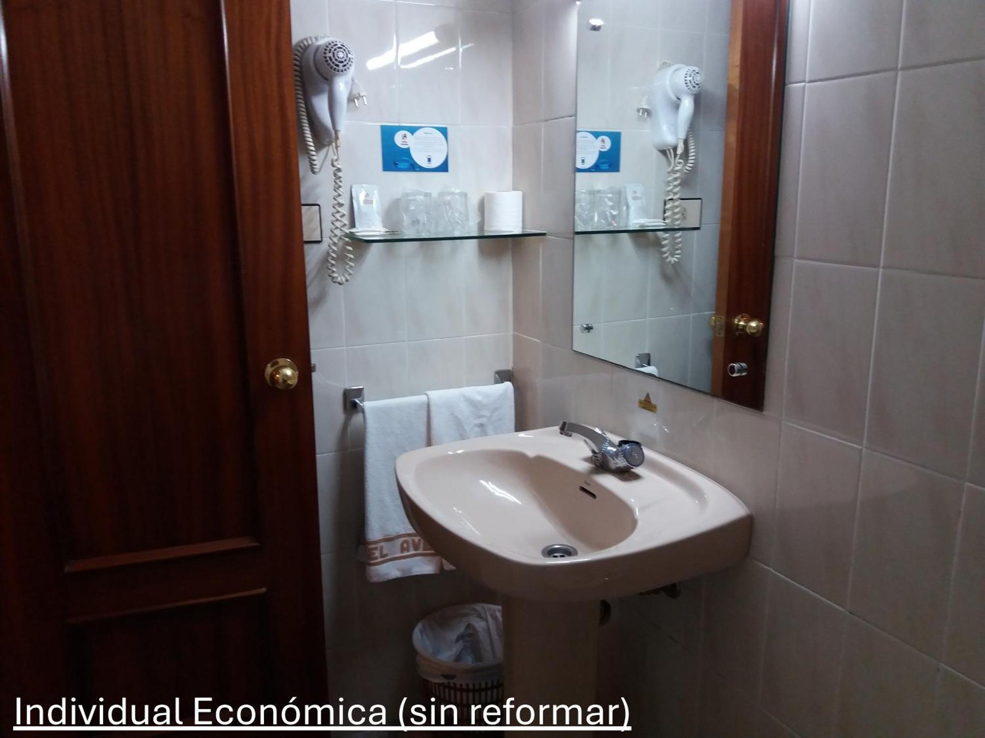 Economy Single Room
