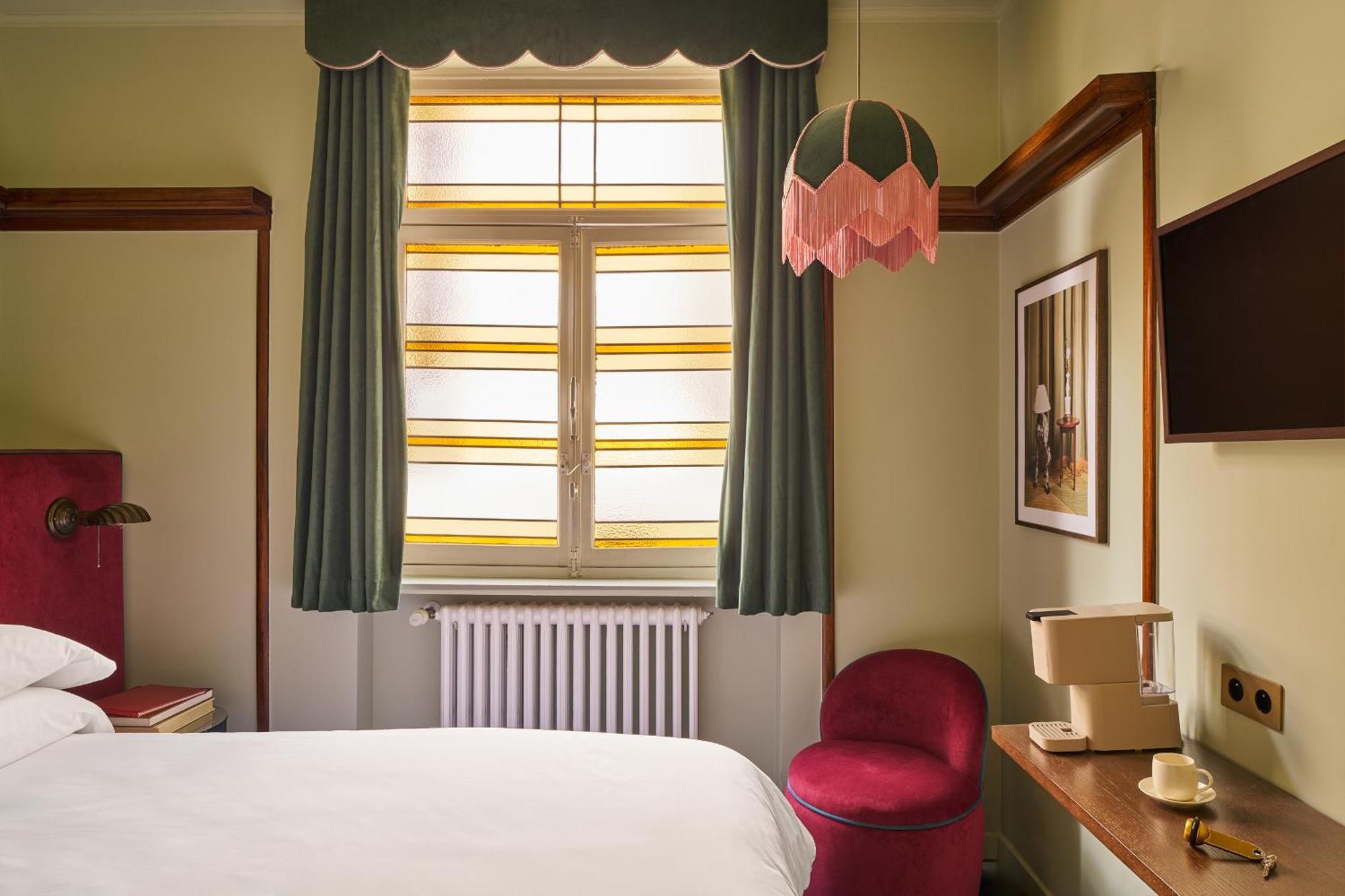 Small Double Room Newly Renovated