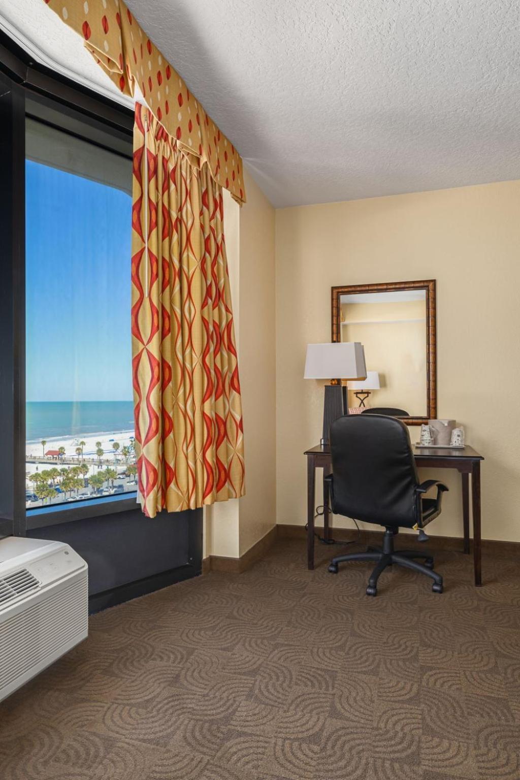Queen Room with Two Queen Beds with Partial Water View
