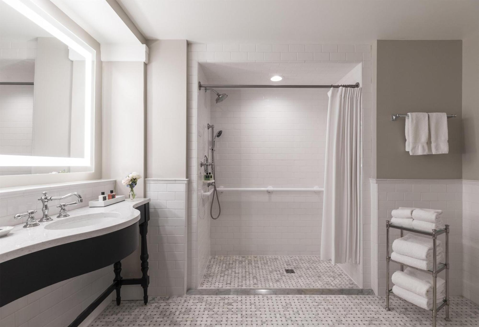 Premium Queen Room Two Queen Beds Accessible Shower