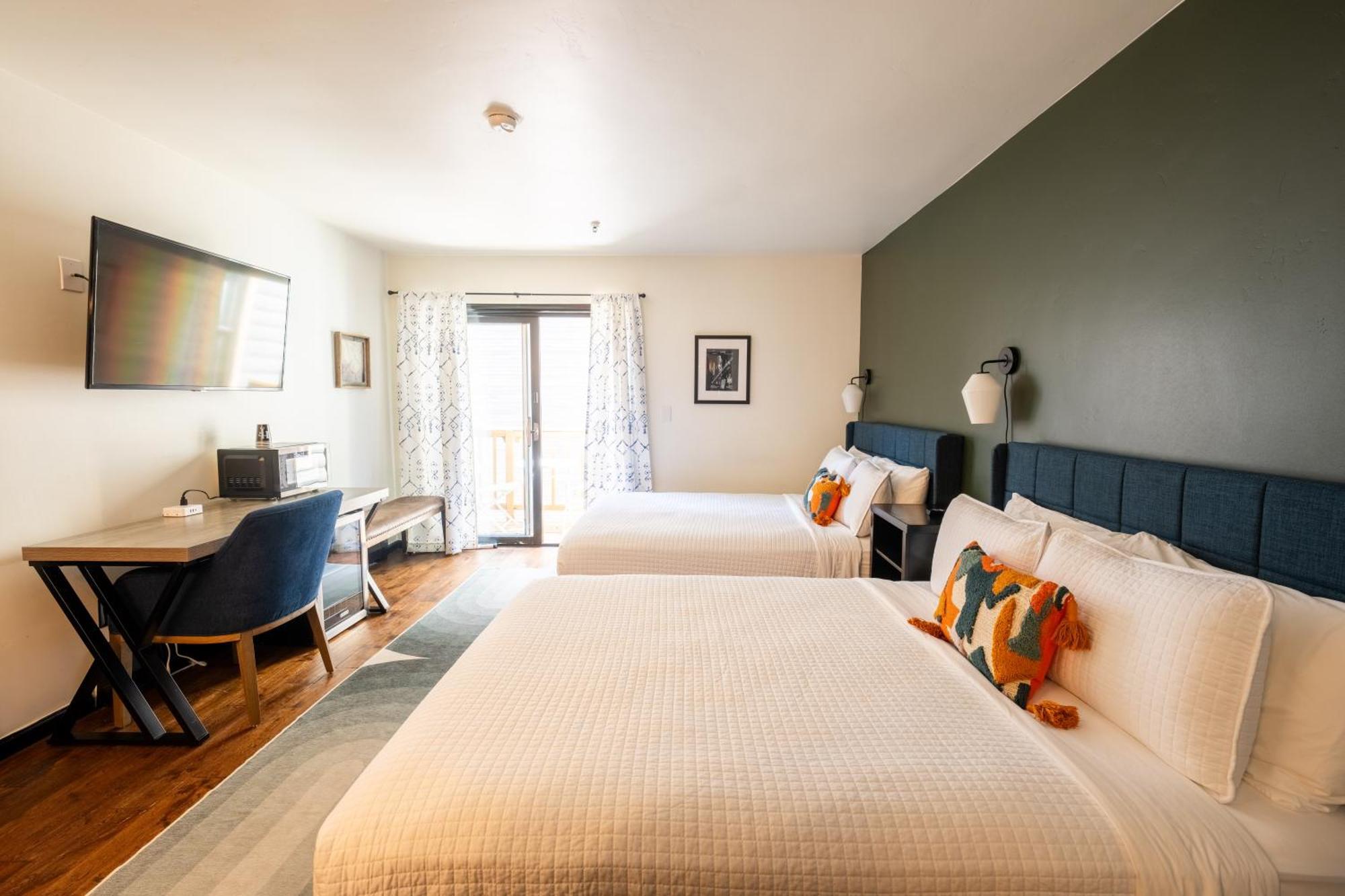 Queen Room