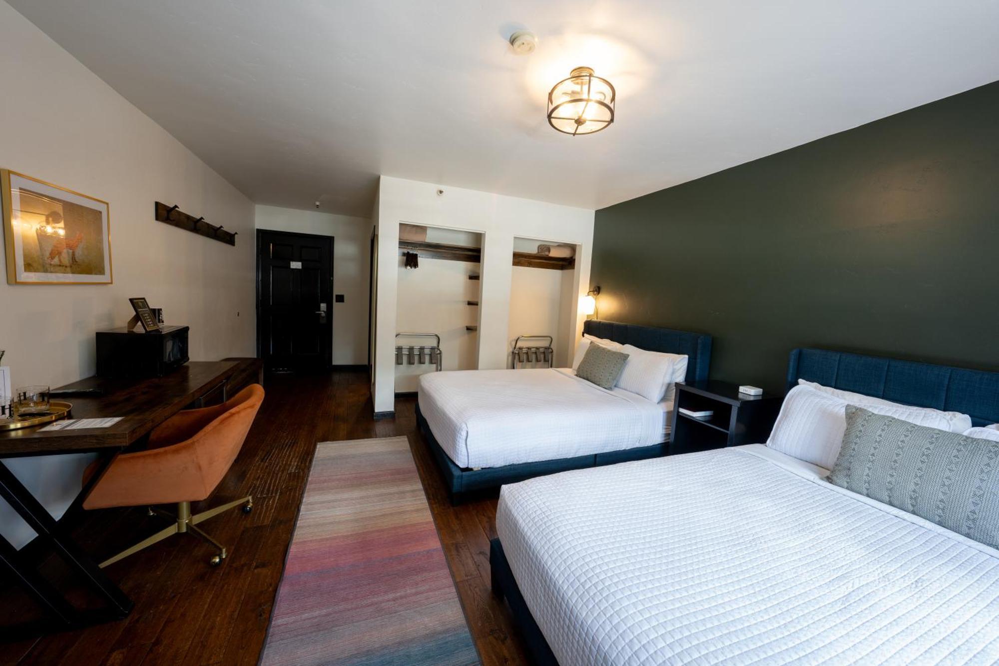 Queen Room
