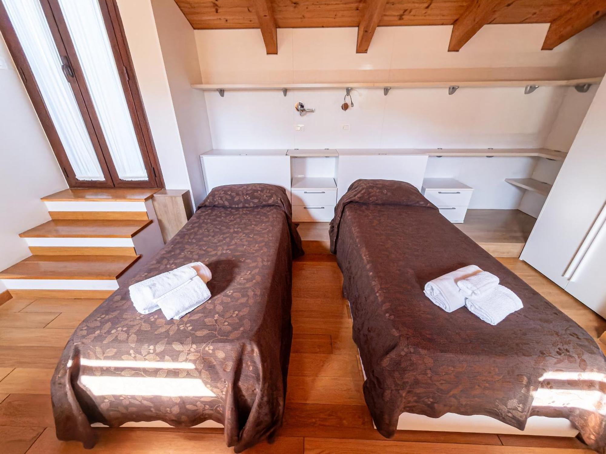 One-Bedroom Apartment Split Level