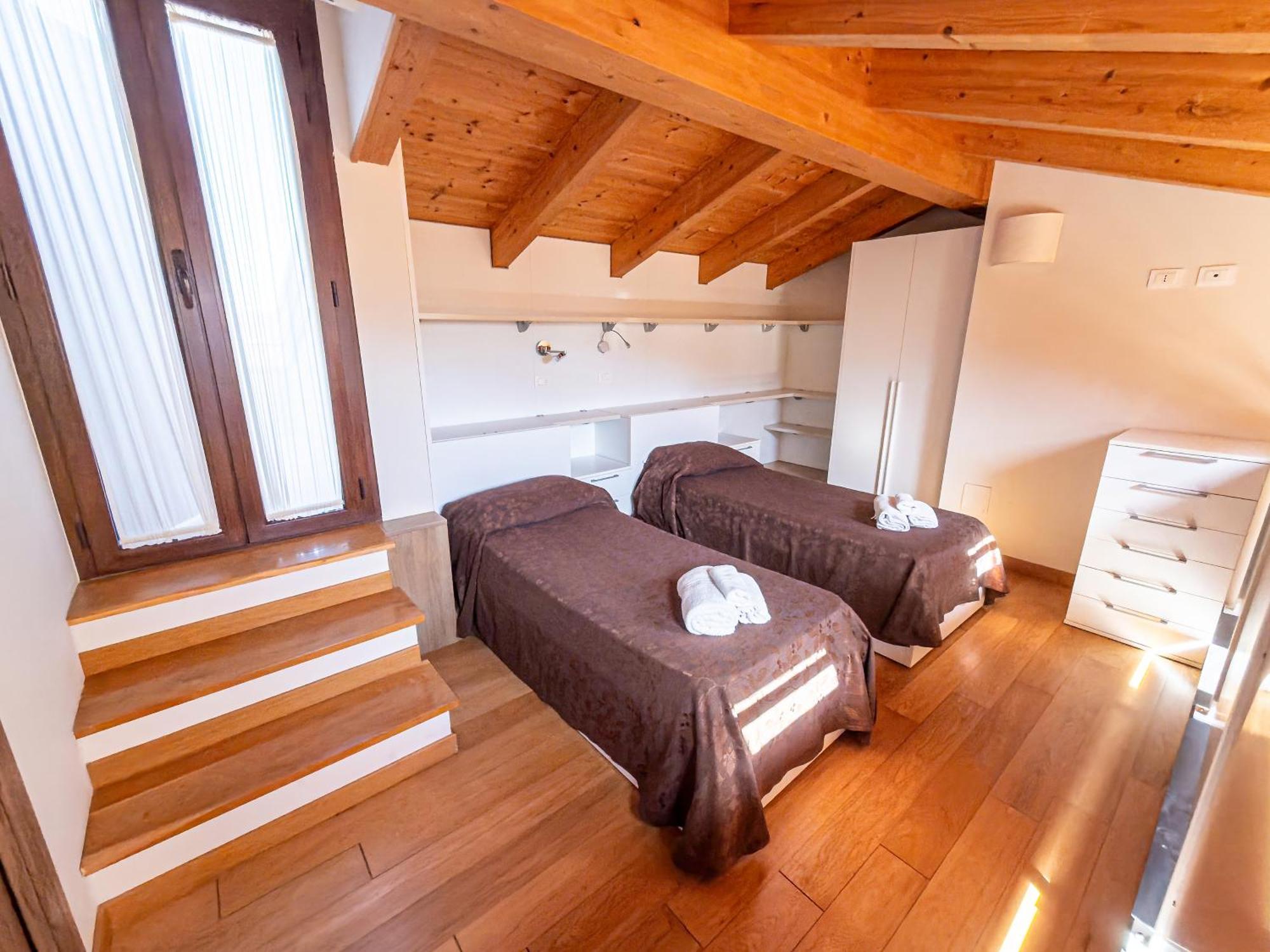 One-Bedroom Apartment Split Level