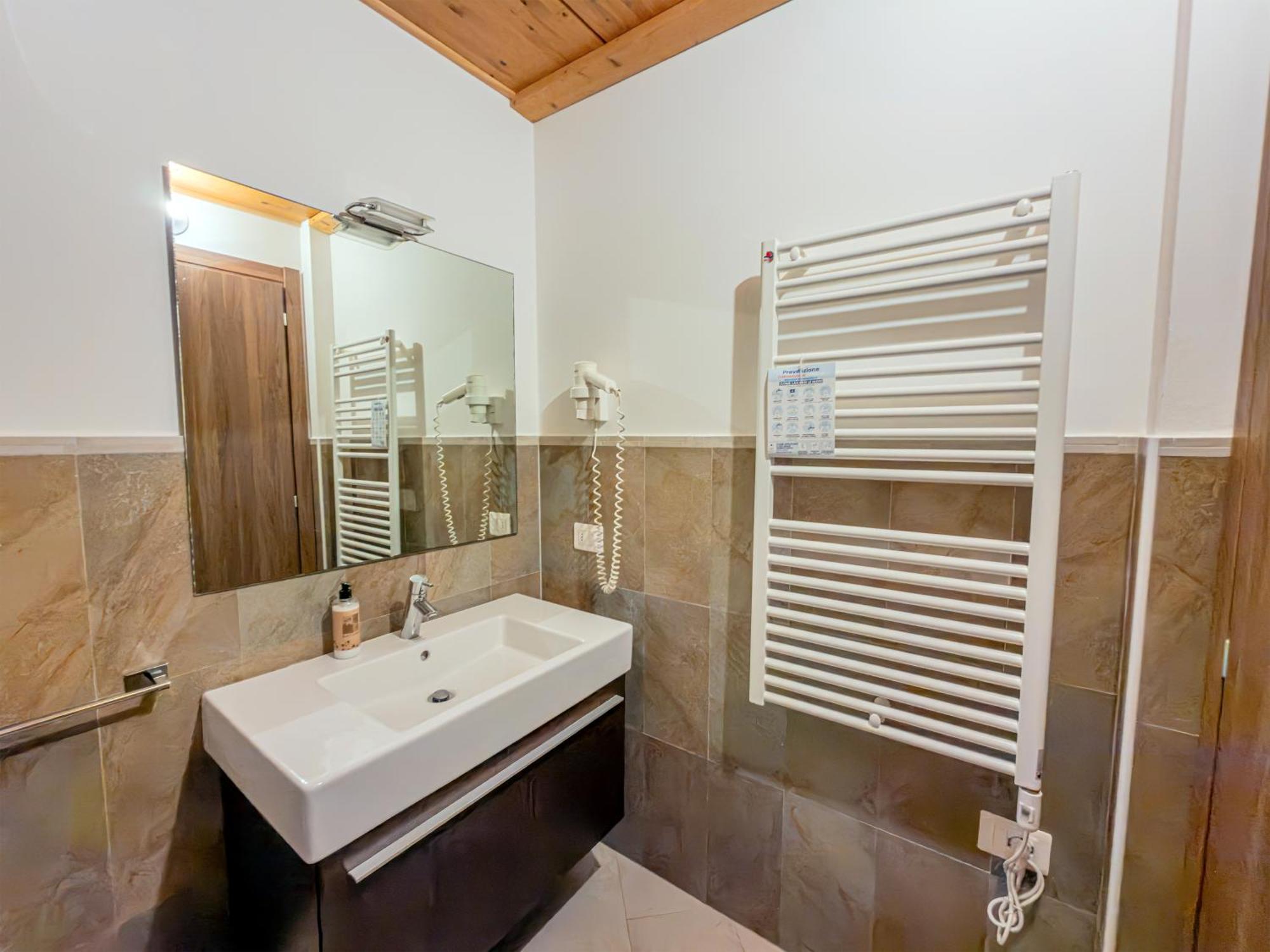 One-Bedroom Apartment Split Level