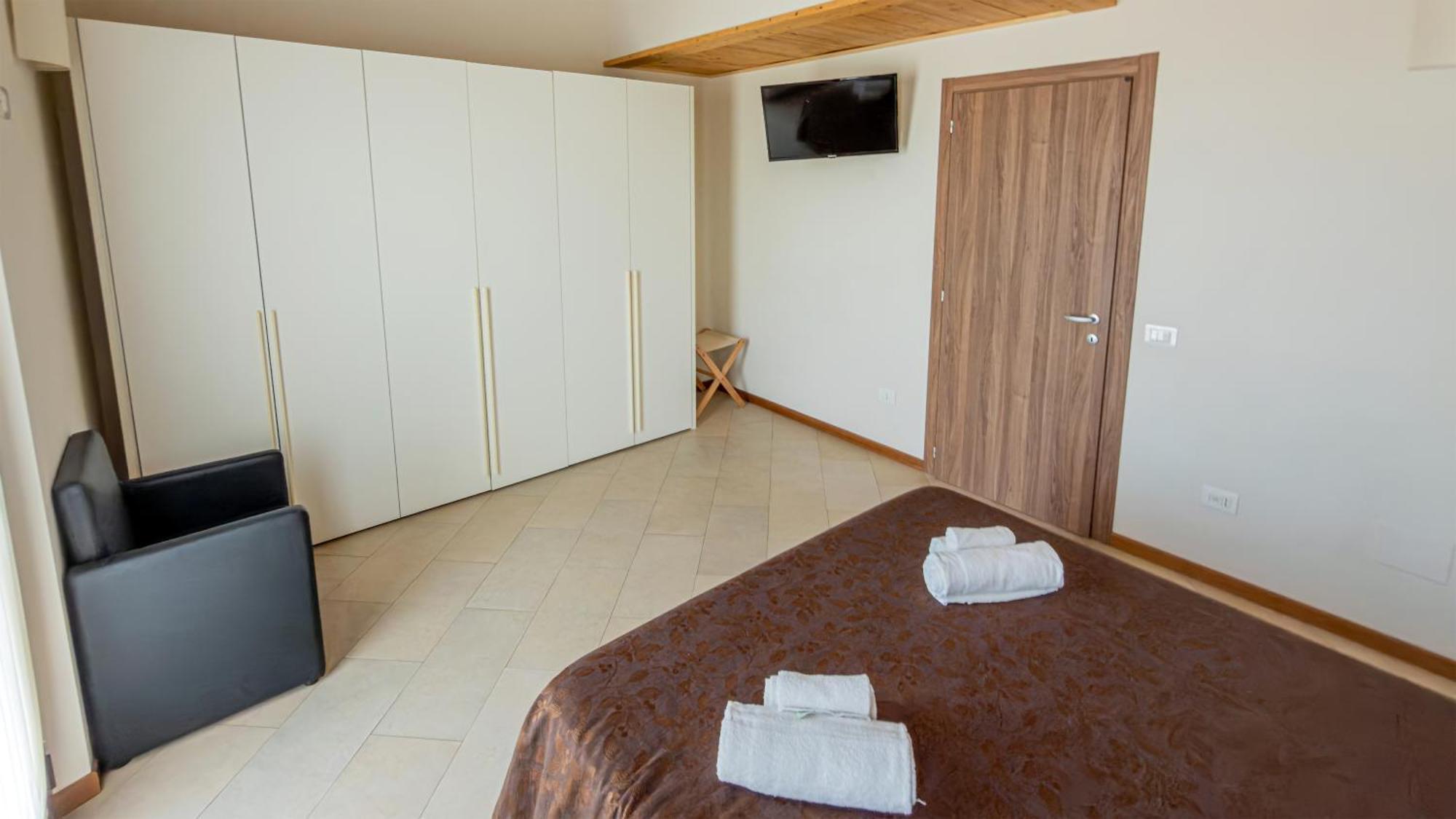 One-Bedroom Apartment Split Level