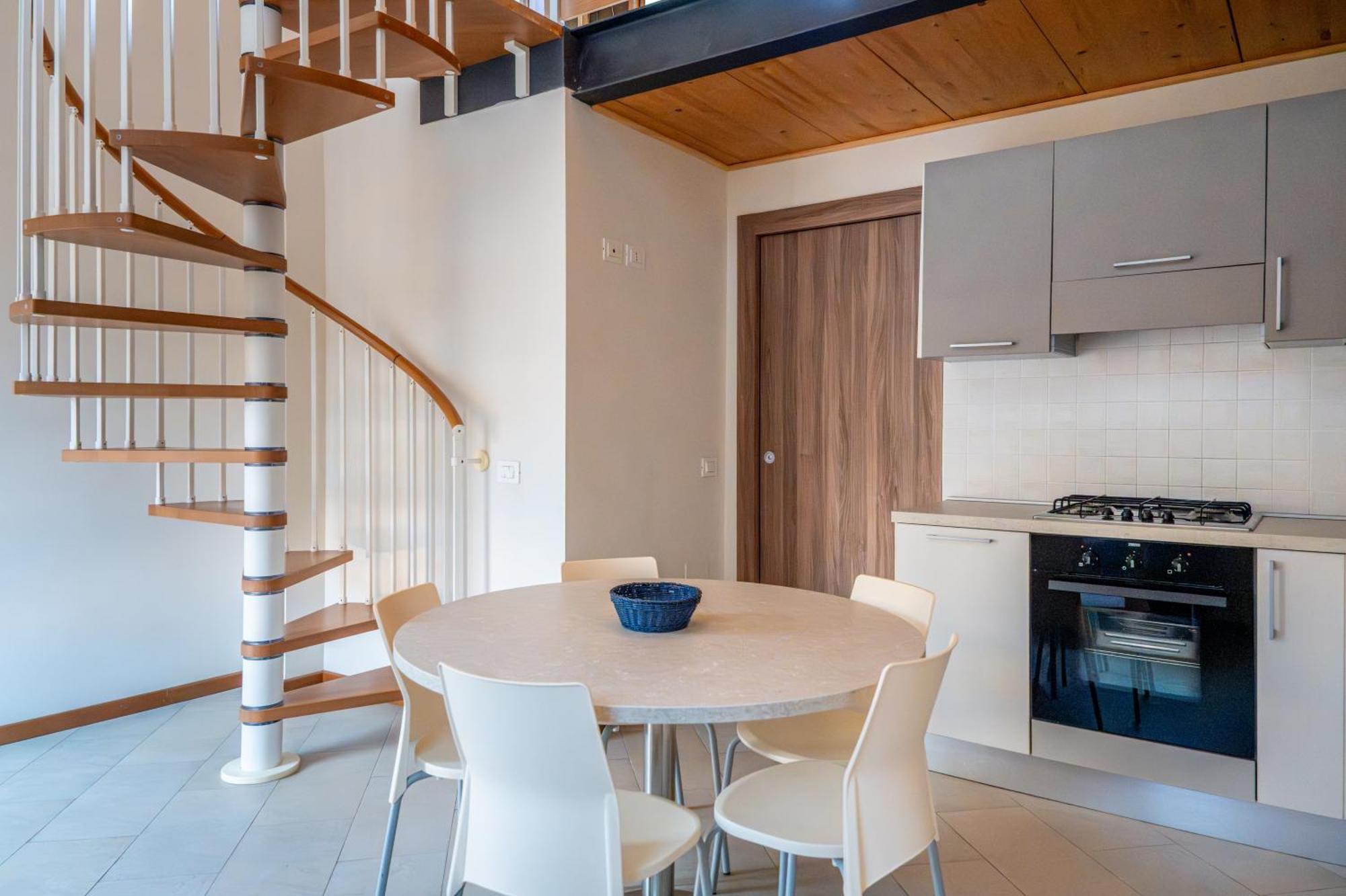 One-Bedroom Apartment Split Level