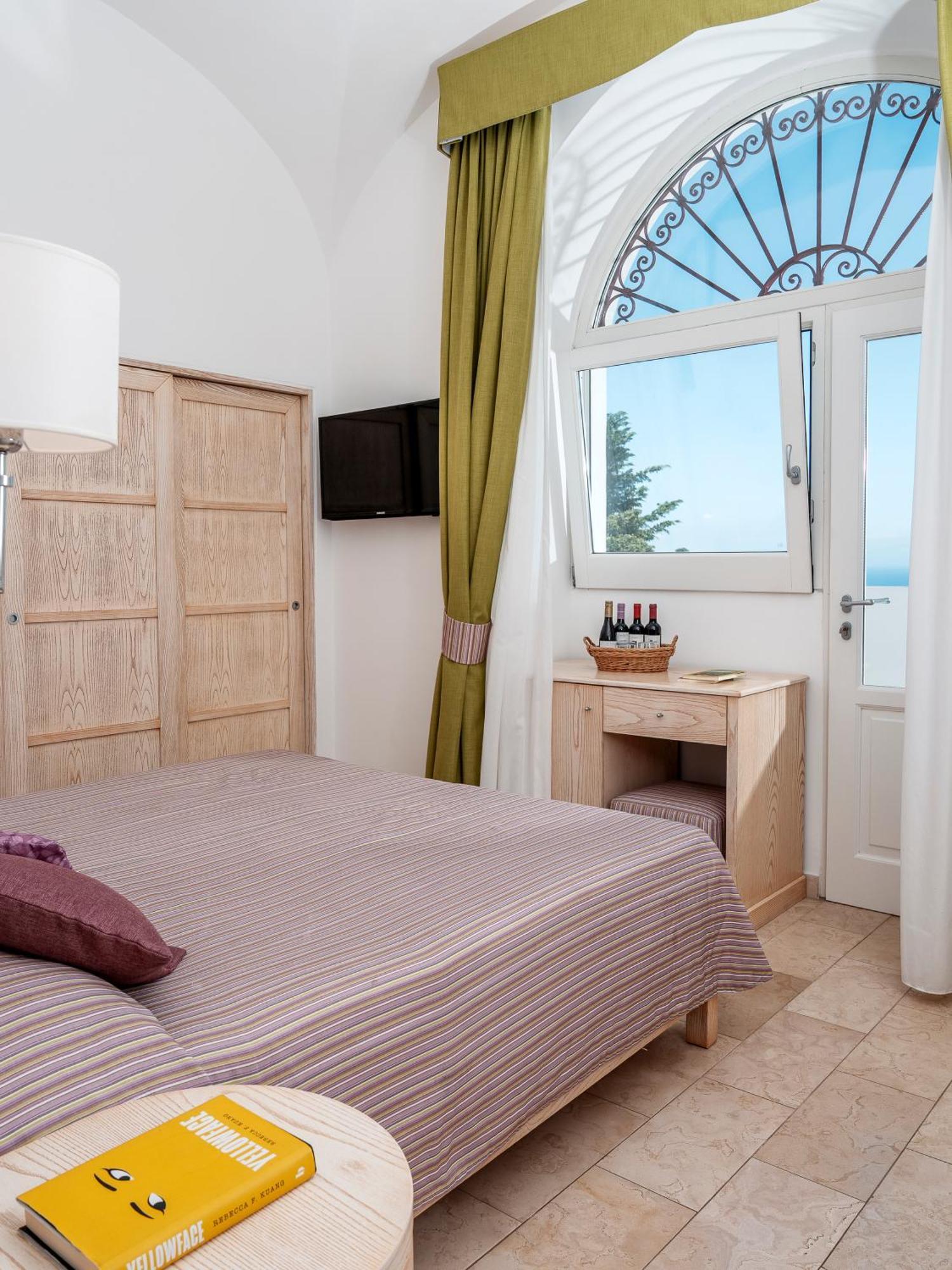 Double or Twin Room Partial Sea View