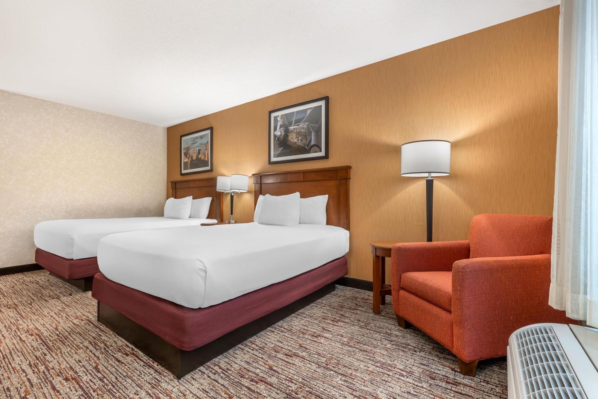 Deluxe Queen Room Two Queen Beds