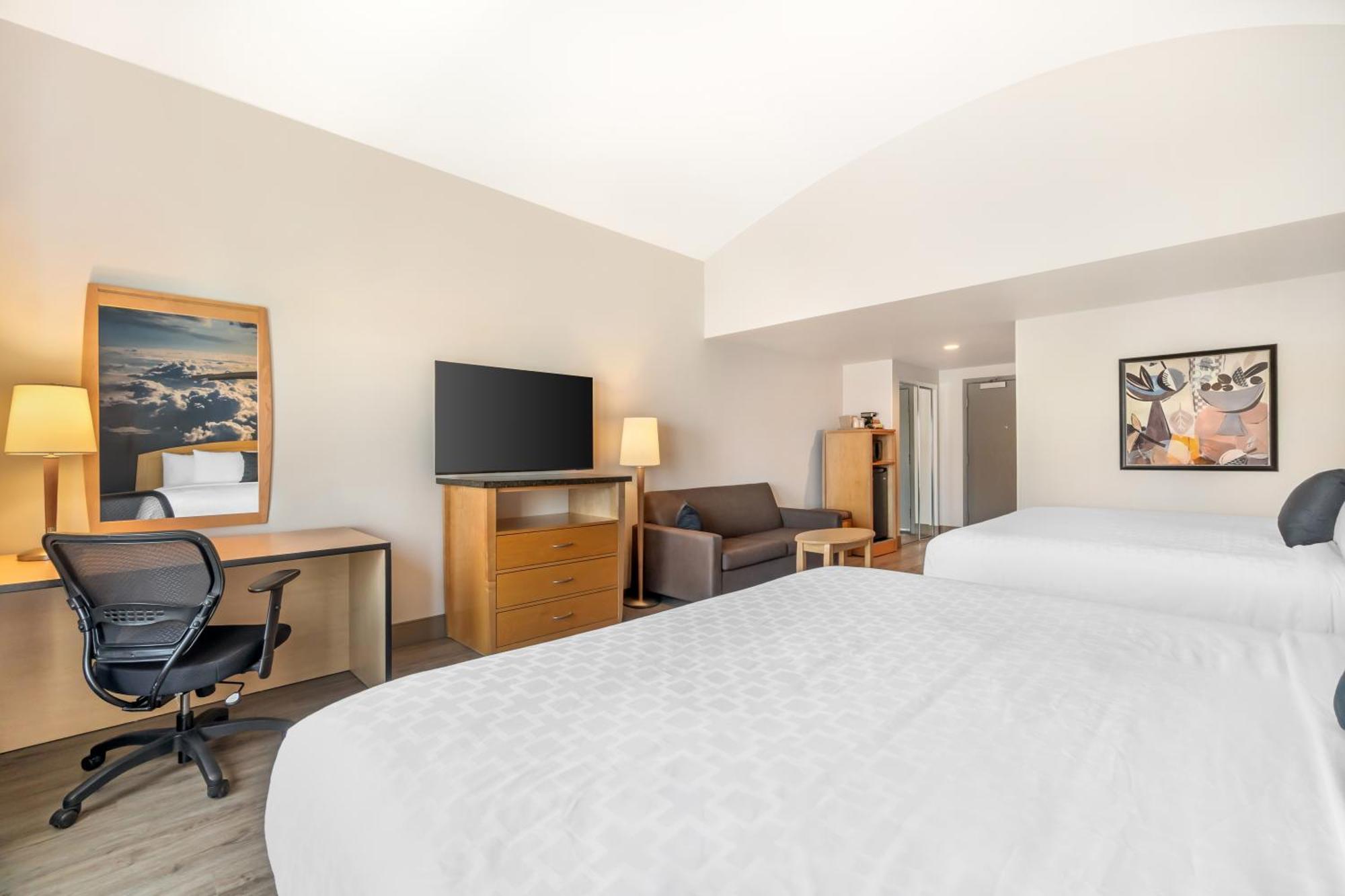 Quadruple Room Two King Beds Non Smoking