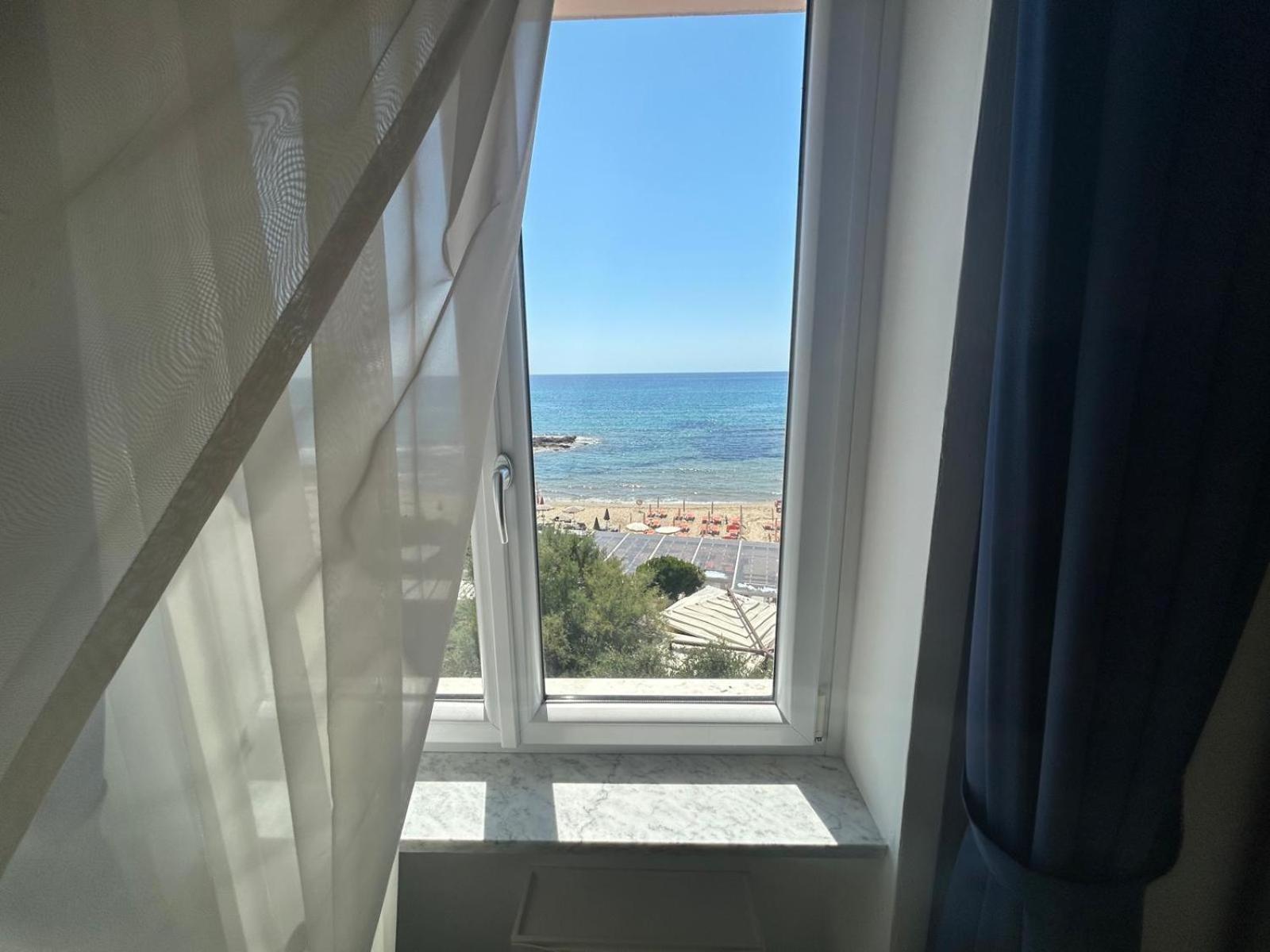 Double Room Balcony Sea View