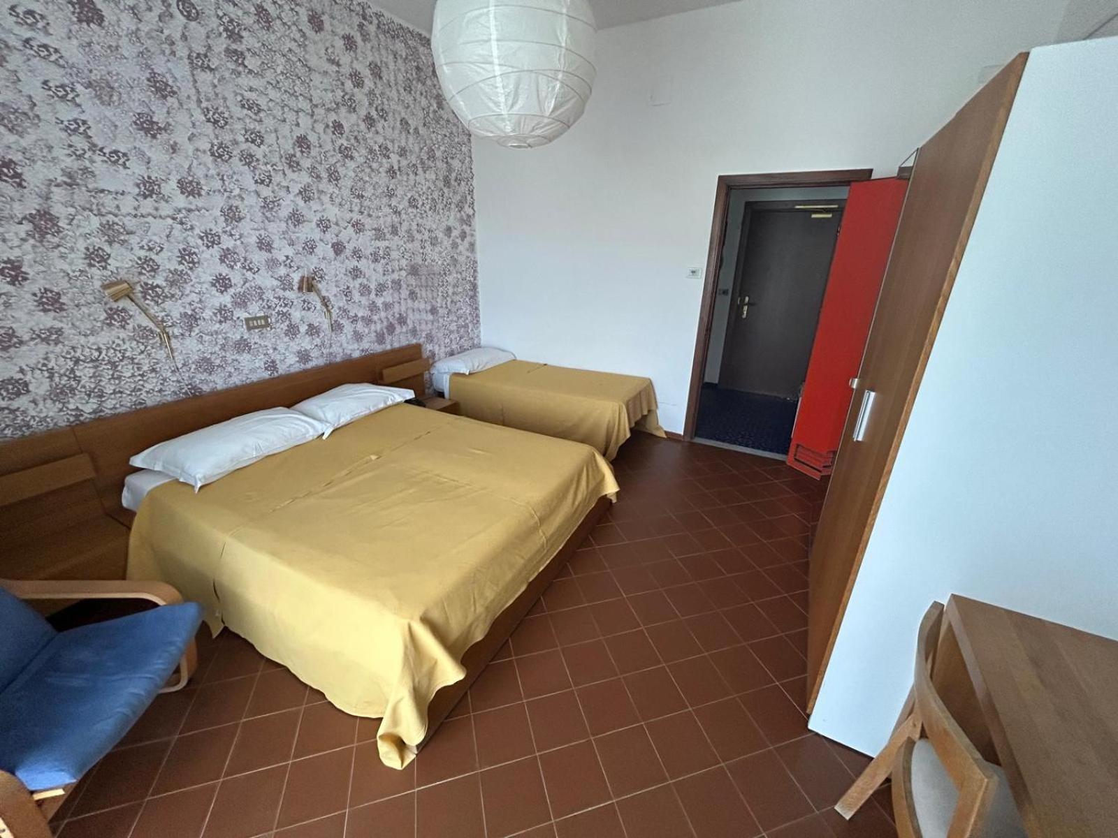 Standard Triple Room Sea View