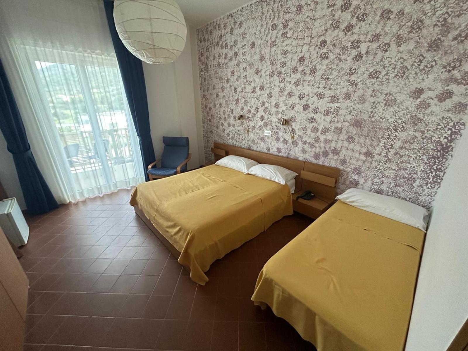 Standard Triple Room Sea View
