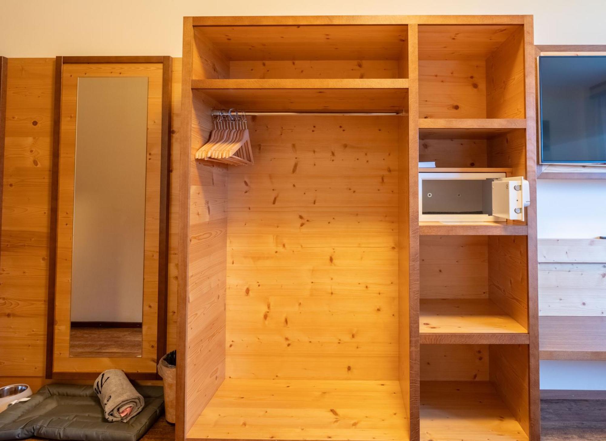Double Room Mountain View
