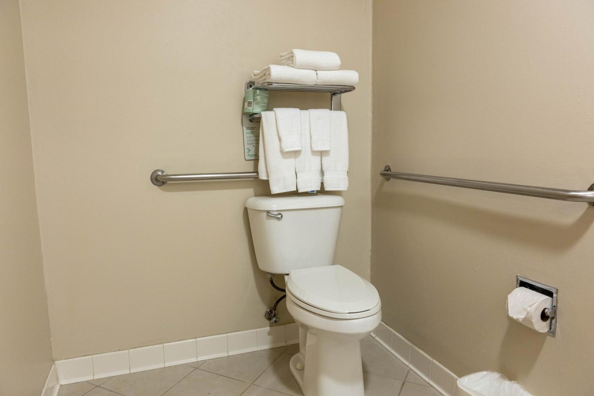 One-Bedroom King Suite Non-Smoking