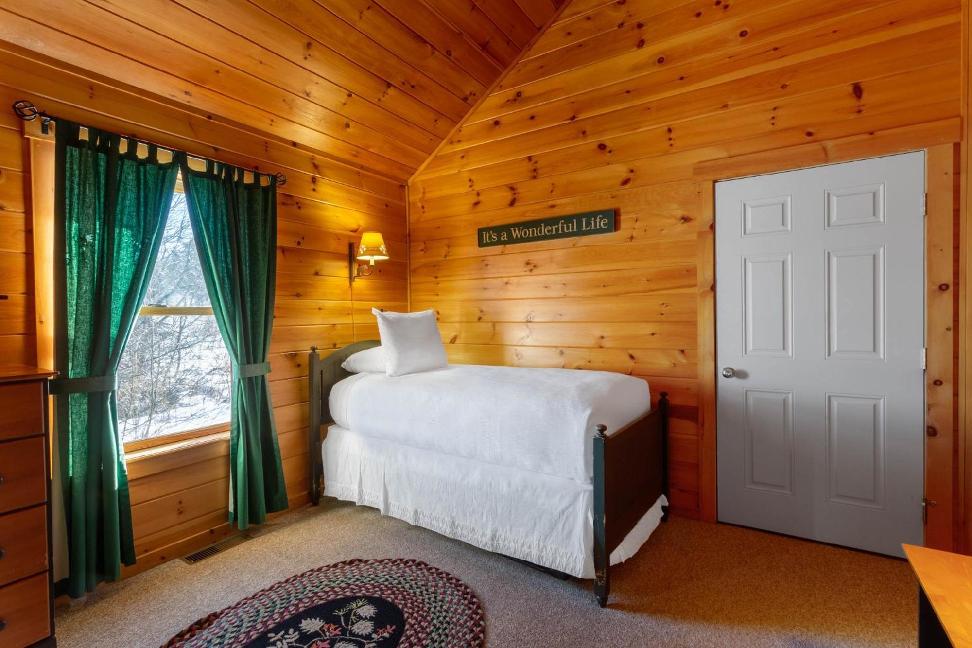 Two-Bedroom Apartment Non-Smoking