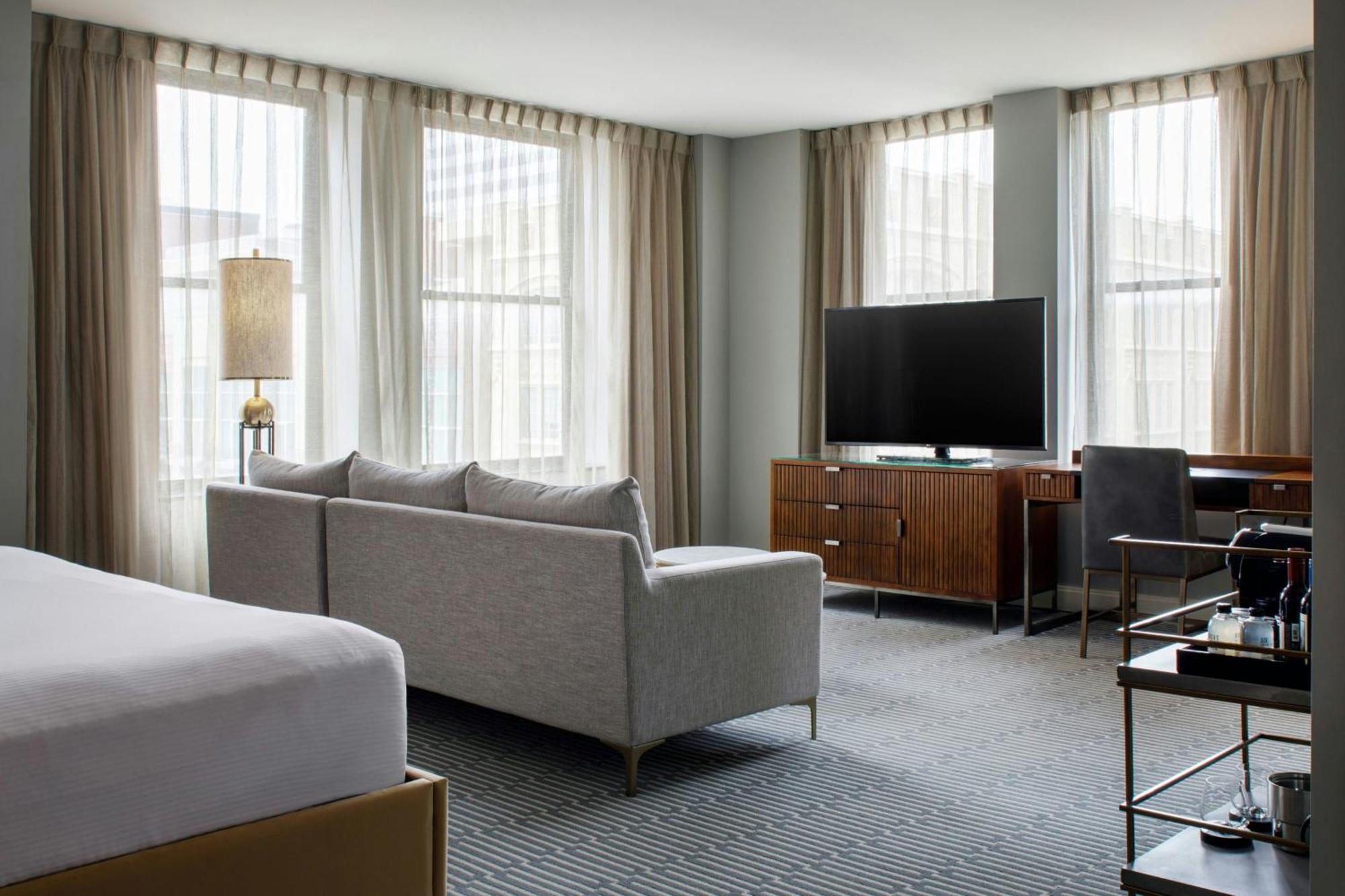 Large King Room City View