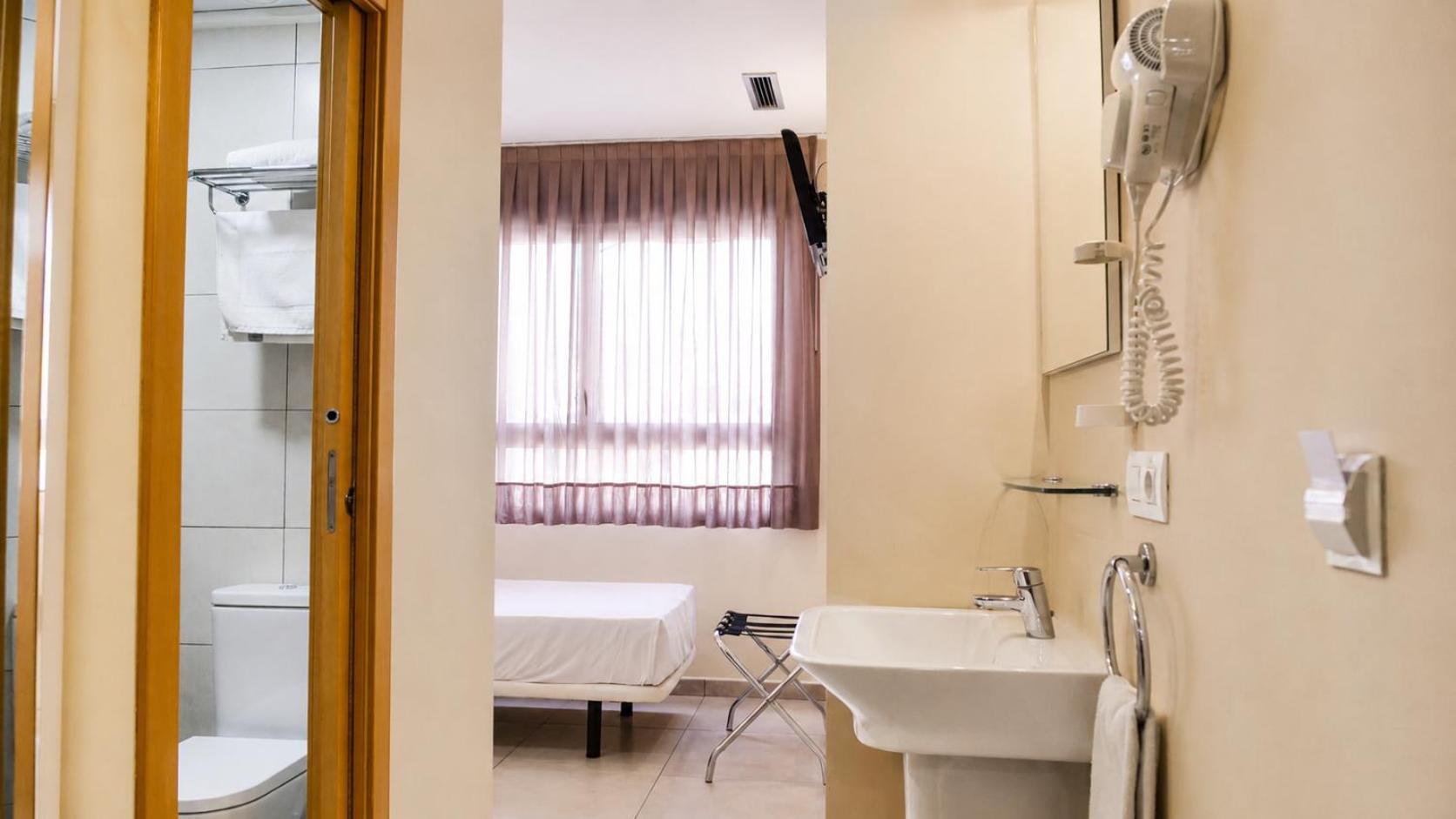 Single Room