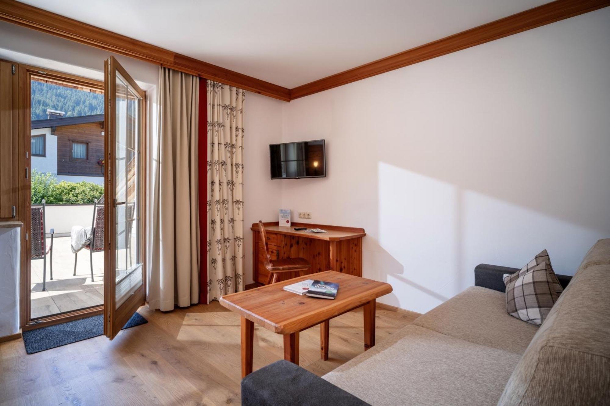 Large Double Room