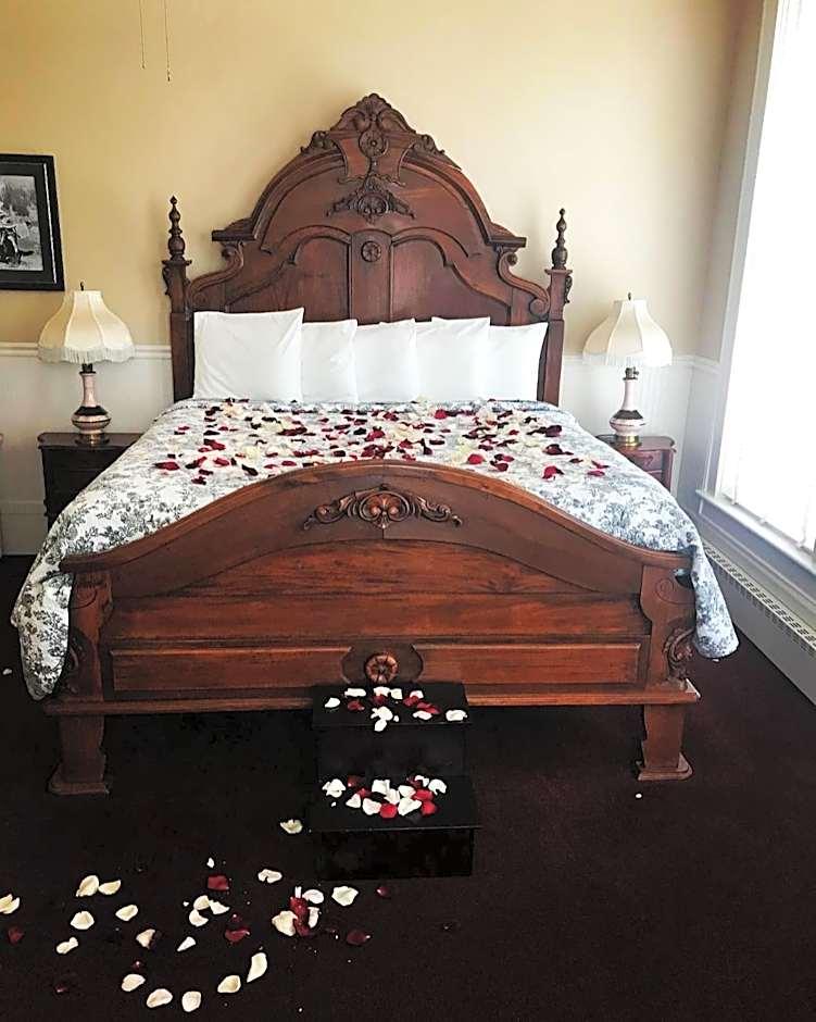 Superior King Suite