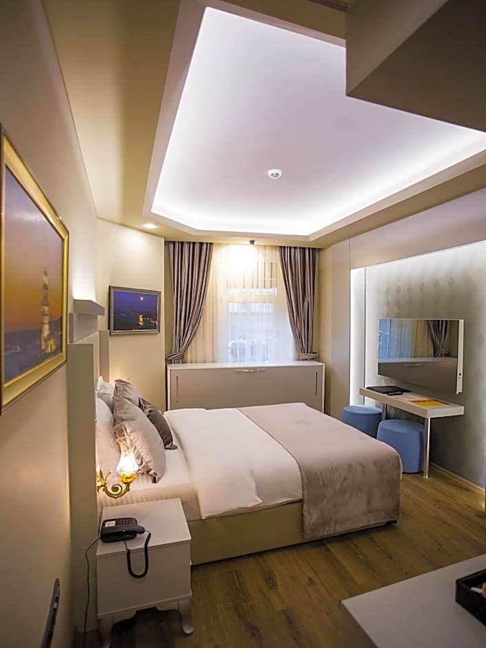 Deluxe Family Suite
