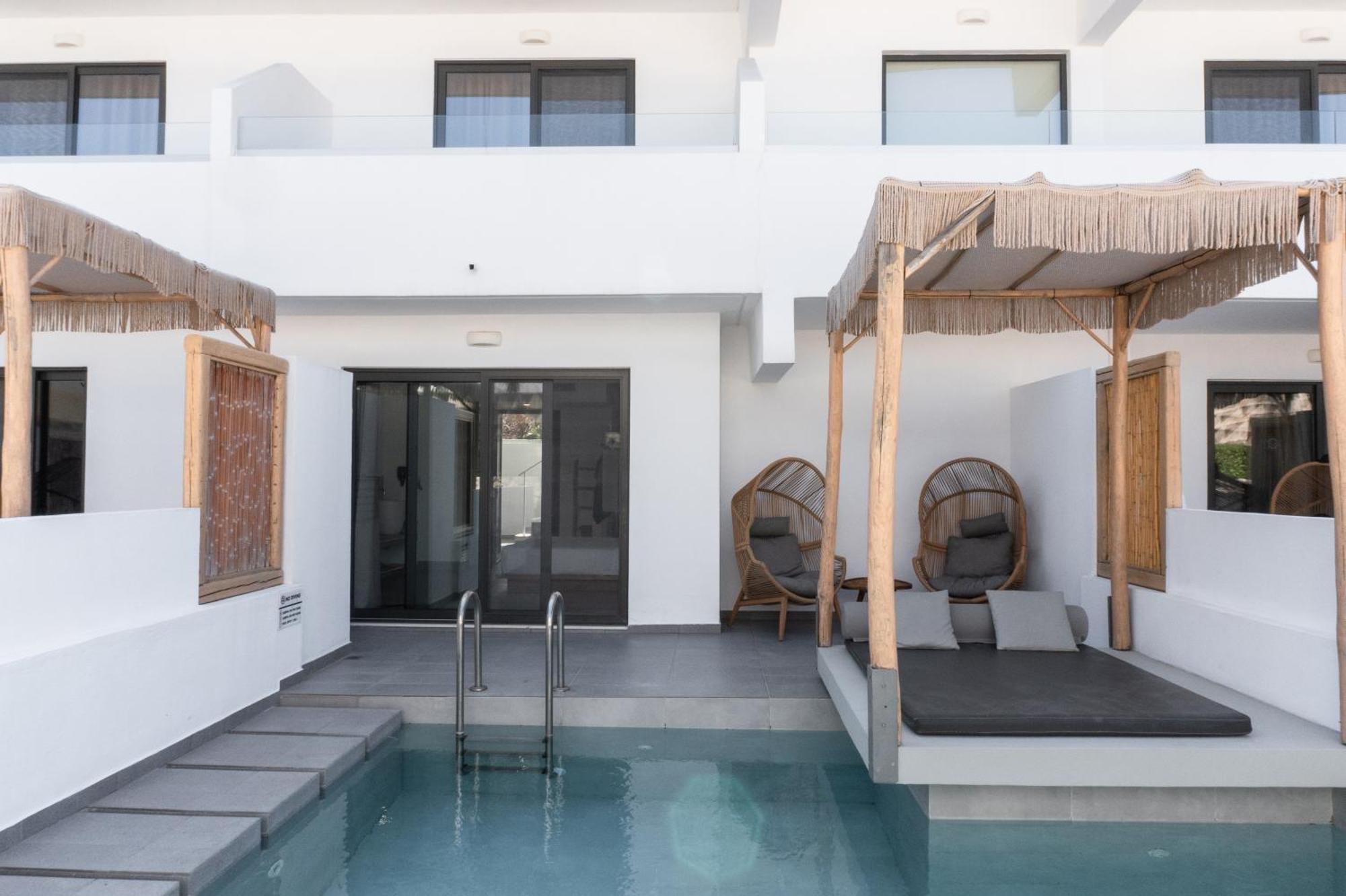 Superior Room Private Pool