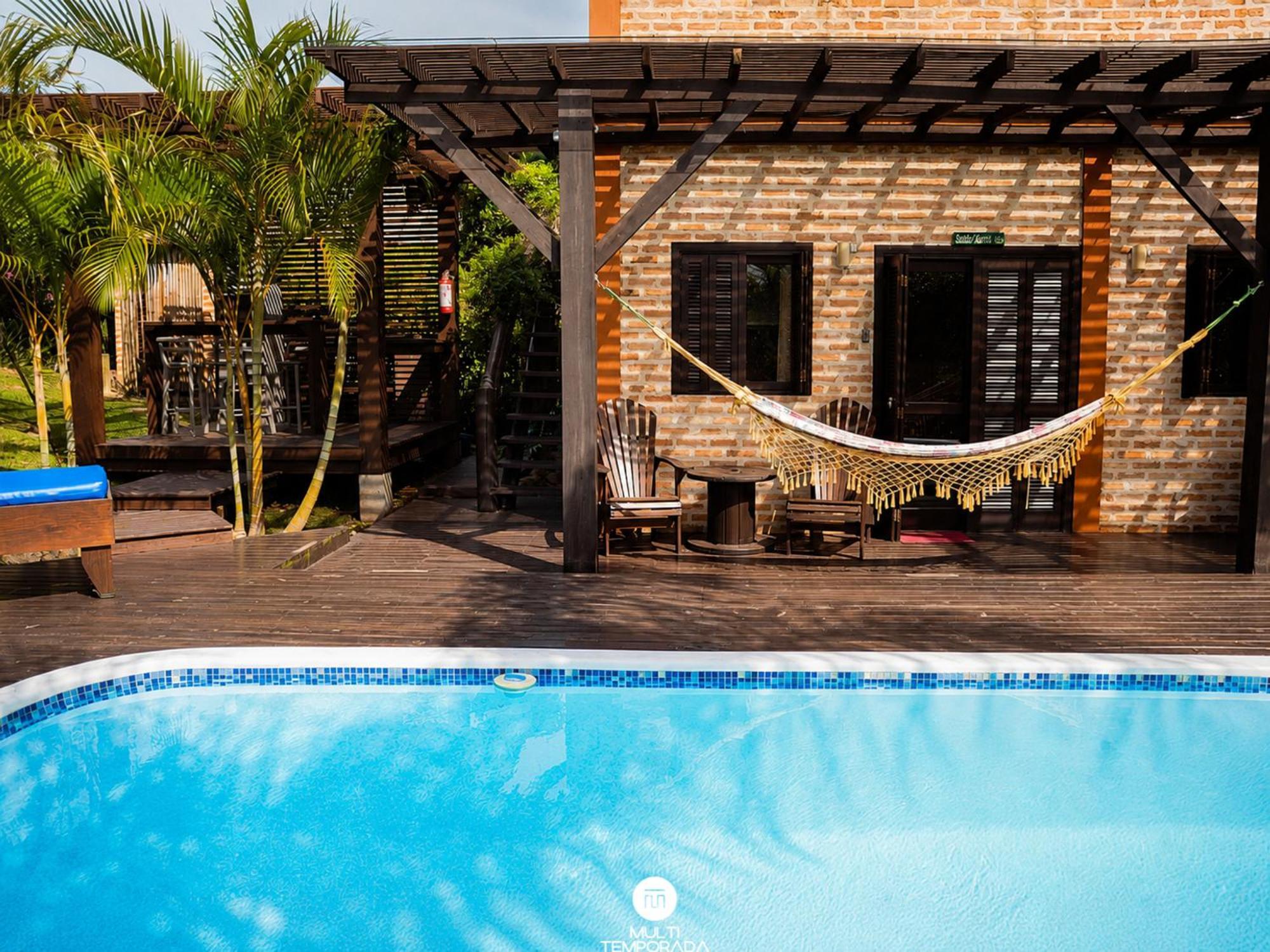 Studio Pool View