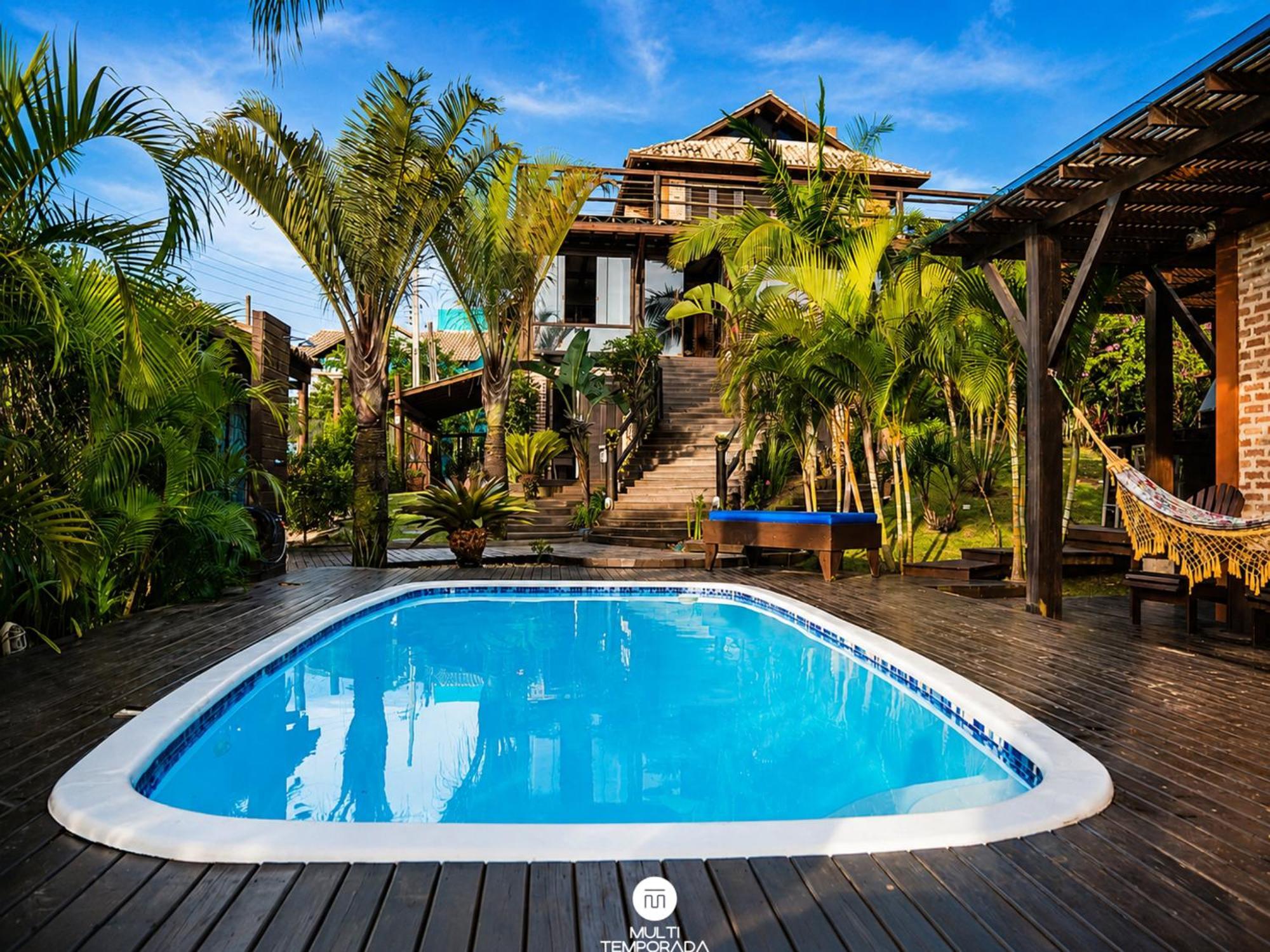Studio Pool View