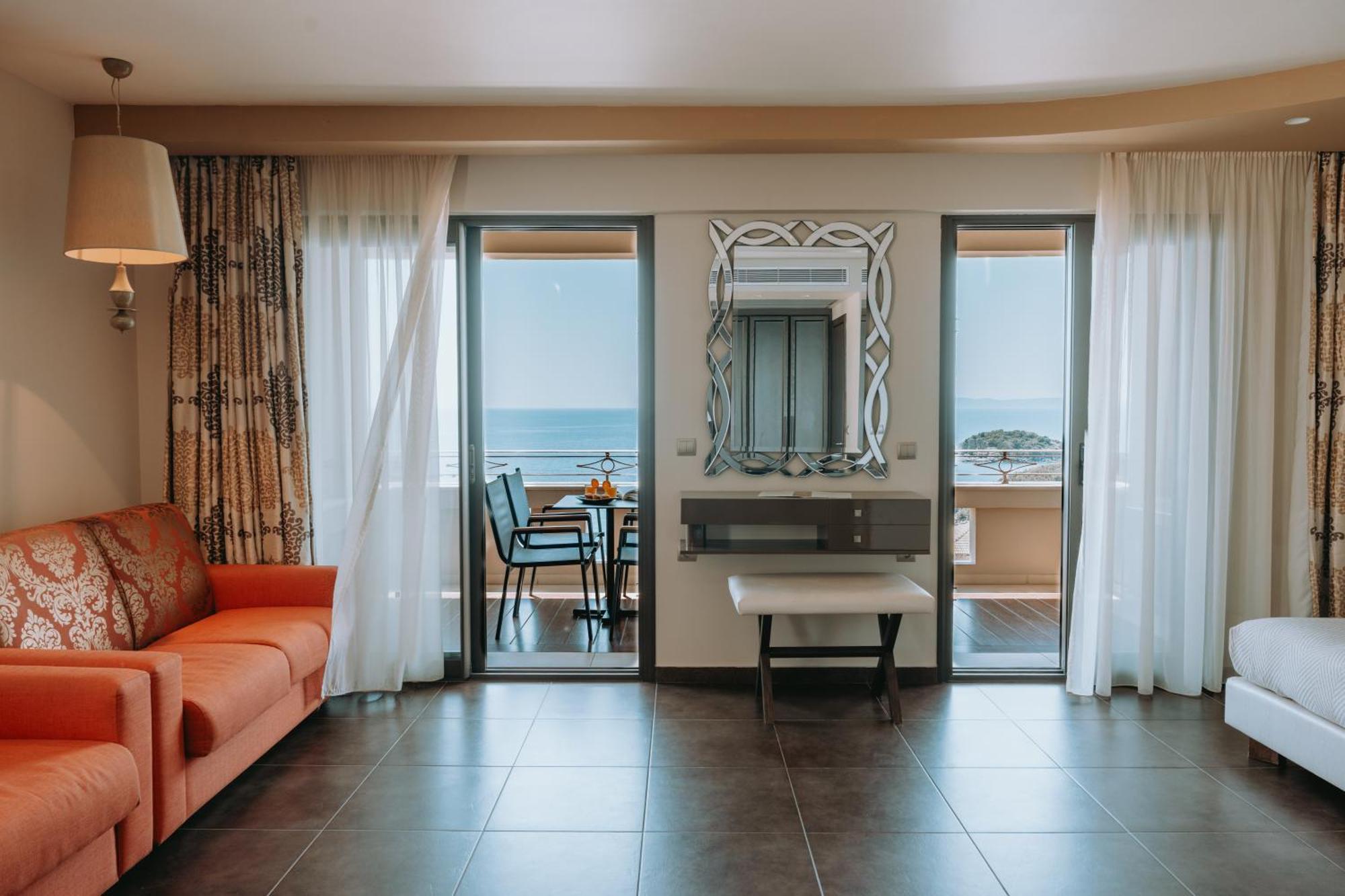Deluxe Junior Suite Sea View